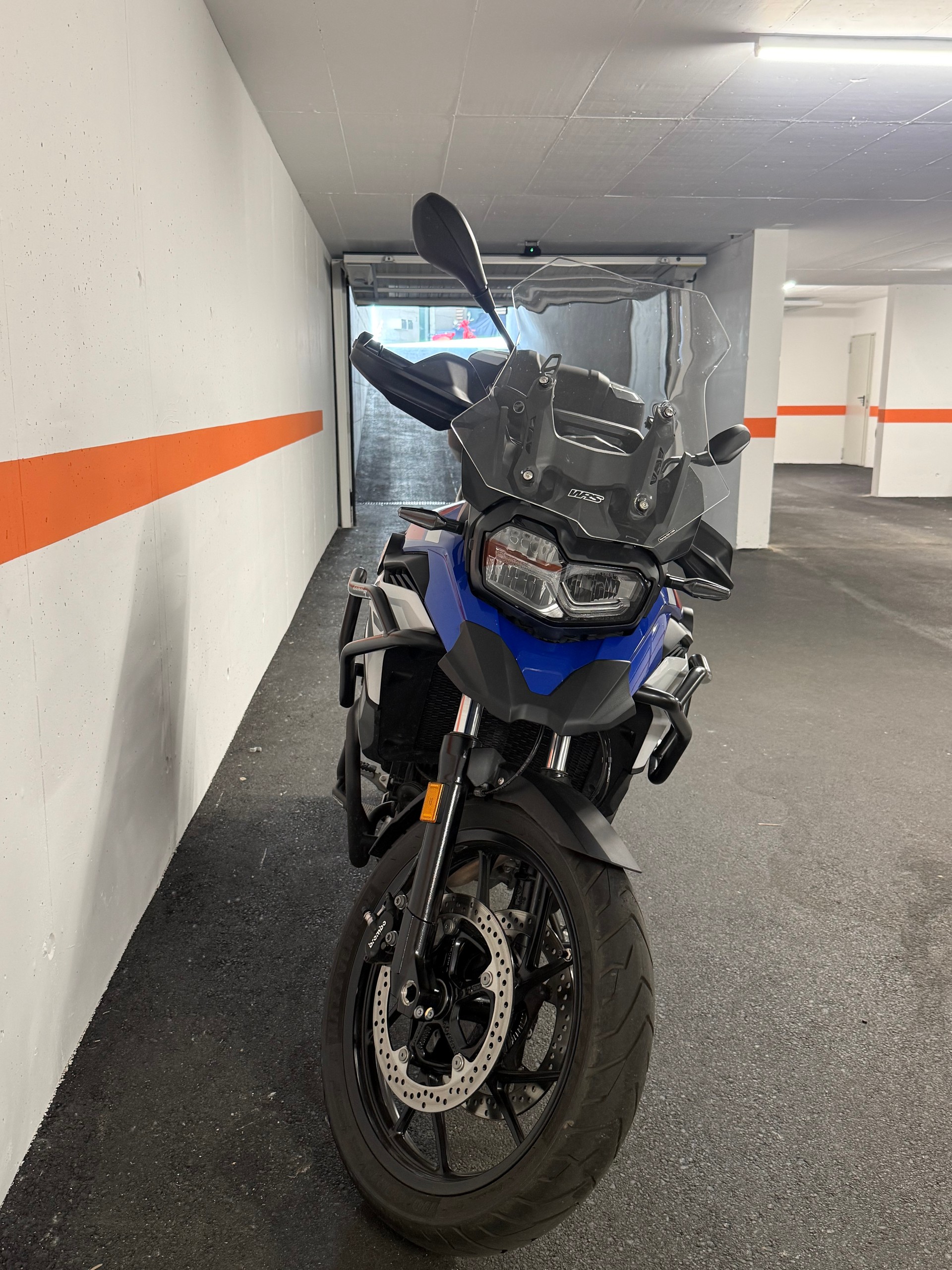 BMW F 800 GS (35kW)-image-1