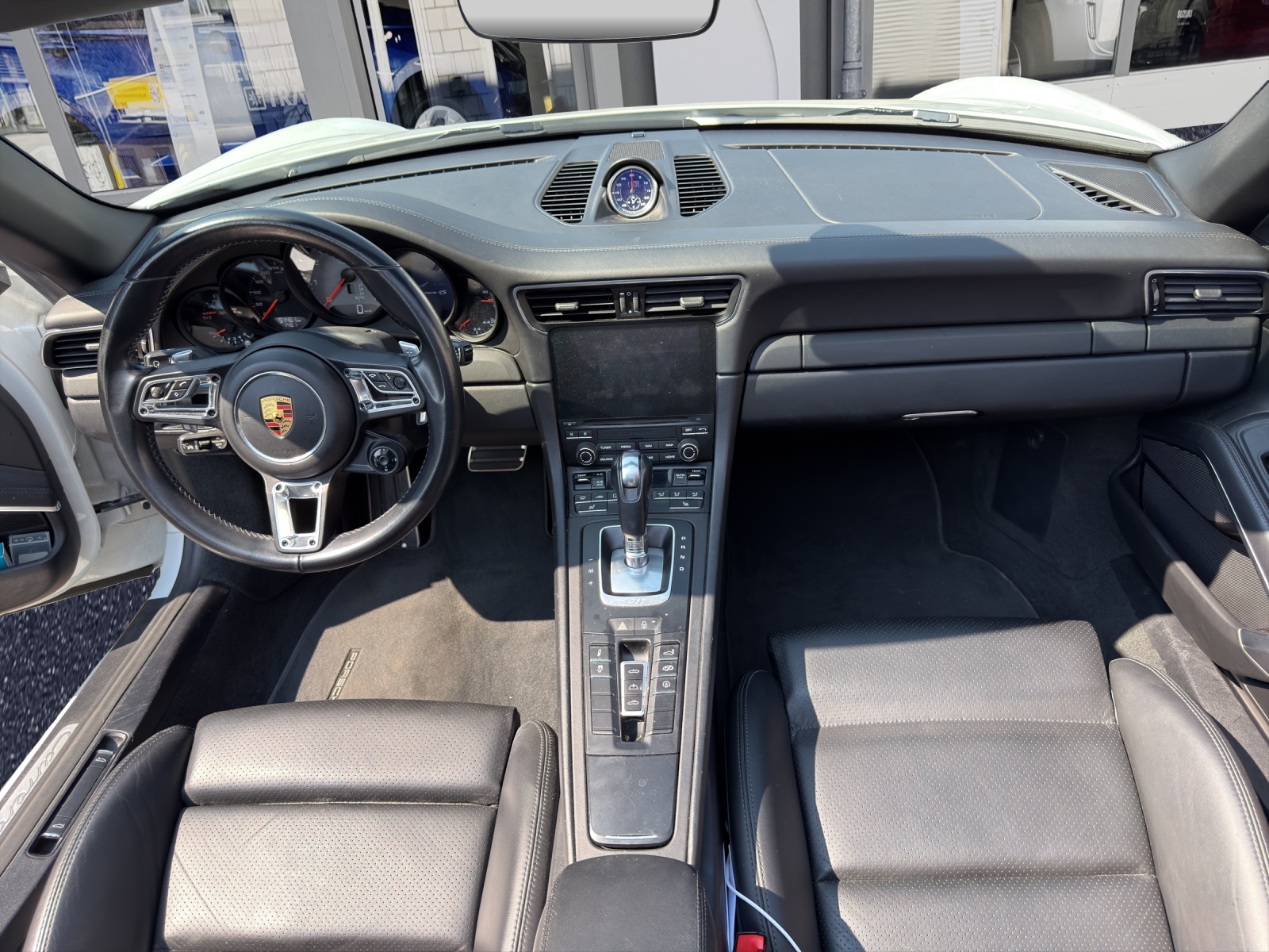 PORSCHE 911 Carrera 4S Cabrio PDK-image-12