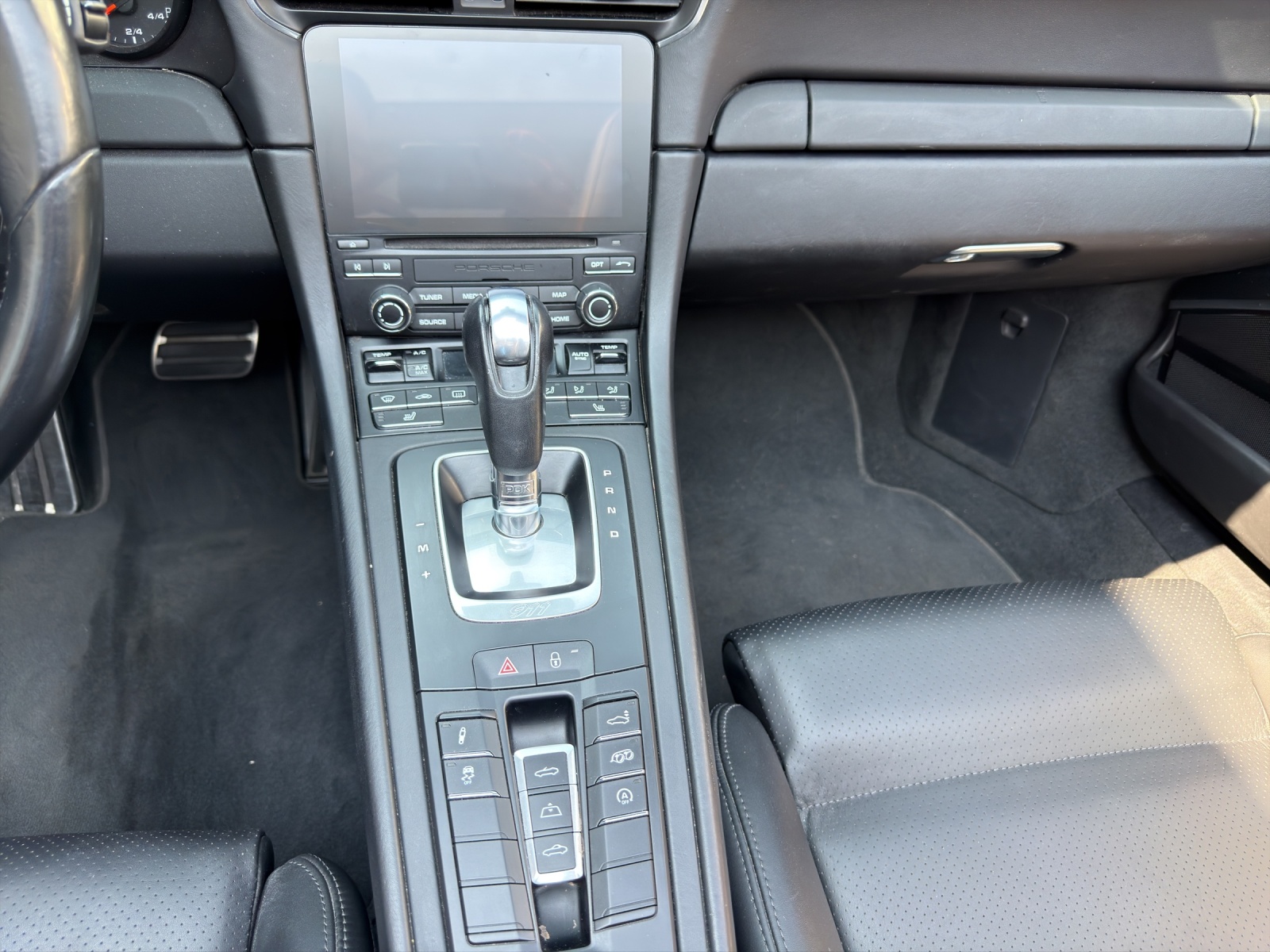 PORSCHE 911 Carrera 4S Cabrio PDK-image-13