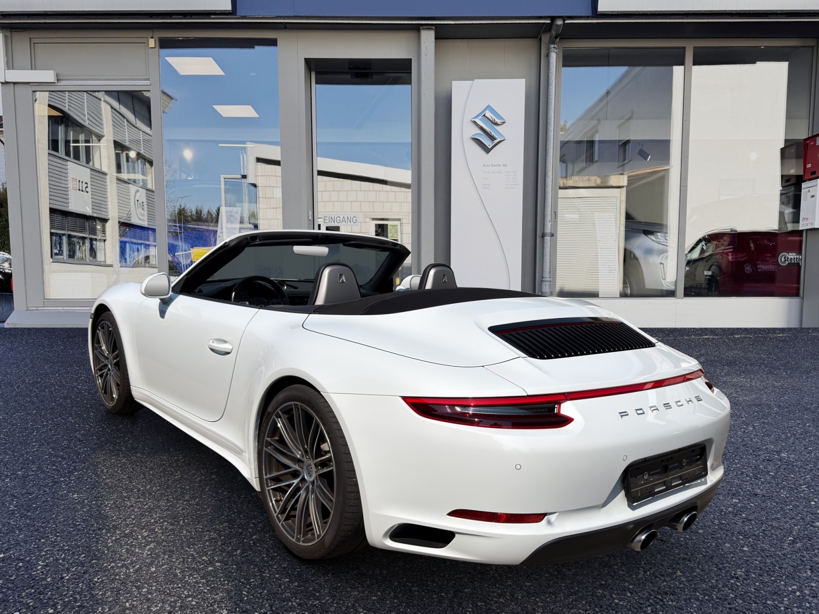 PORSCHE 911 Carrera 4S Cabrio PDK-showroom-element-3