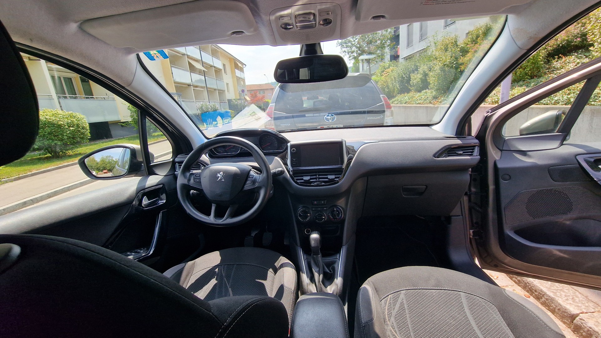 PEUGEOT 1.2 VTi-image-4