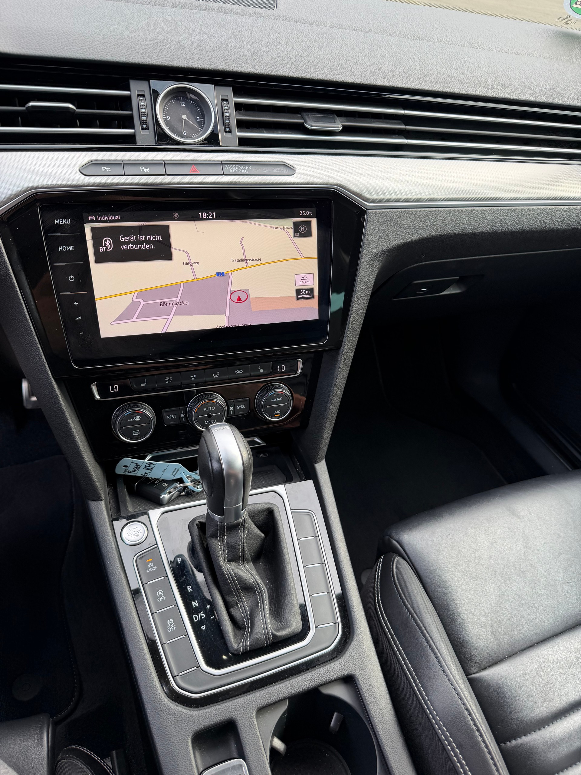 VW Passat Variant 2.0 TSI BMT Sport DSG R-Line-image-10