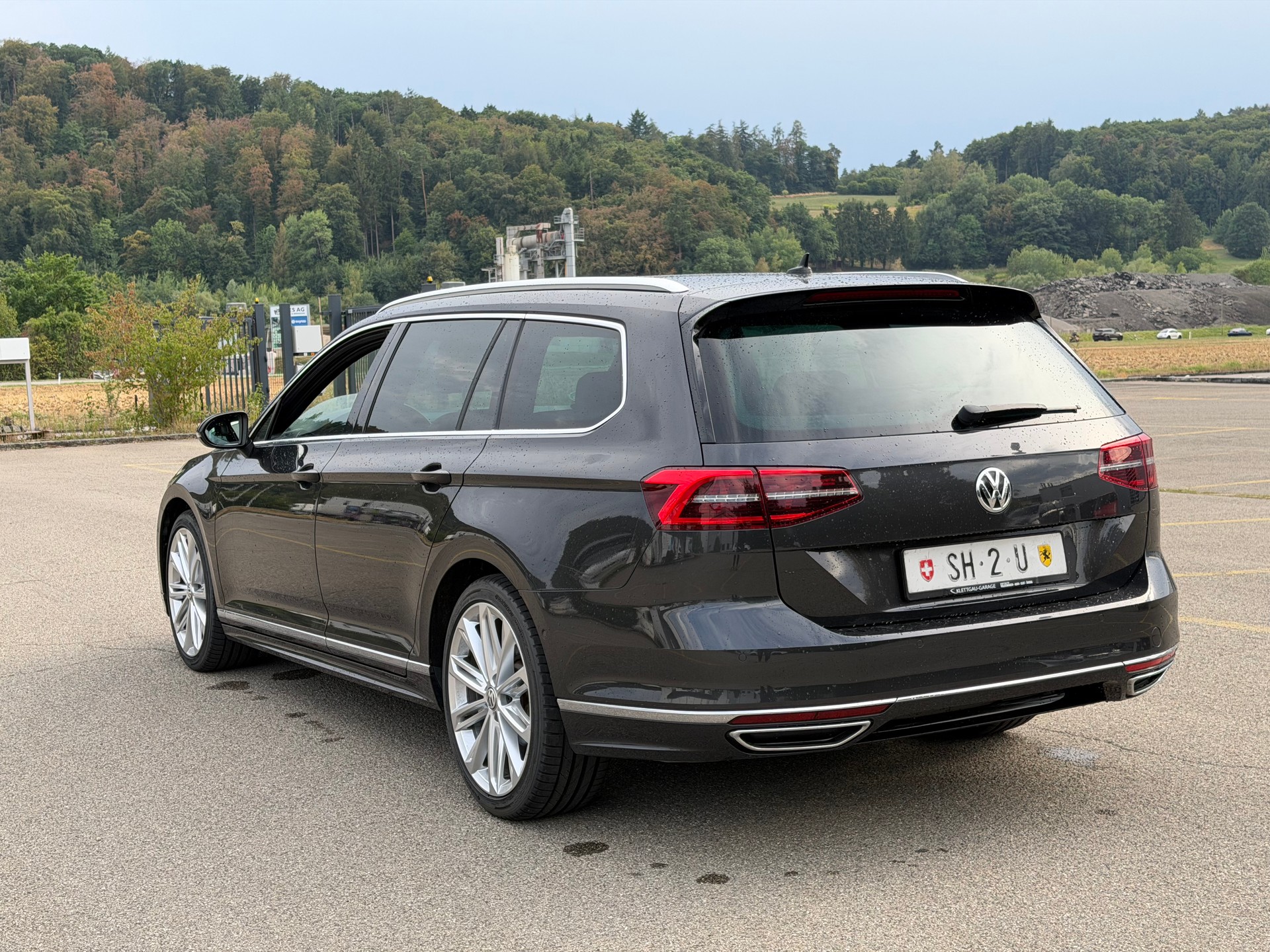 VW Passat Variant 2.0 TSI BMT Sport DSG R-Line-image-6