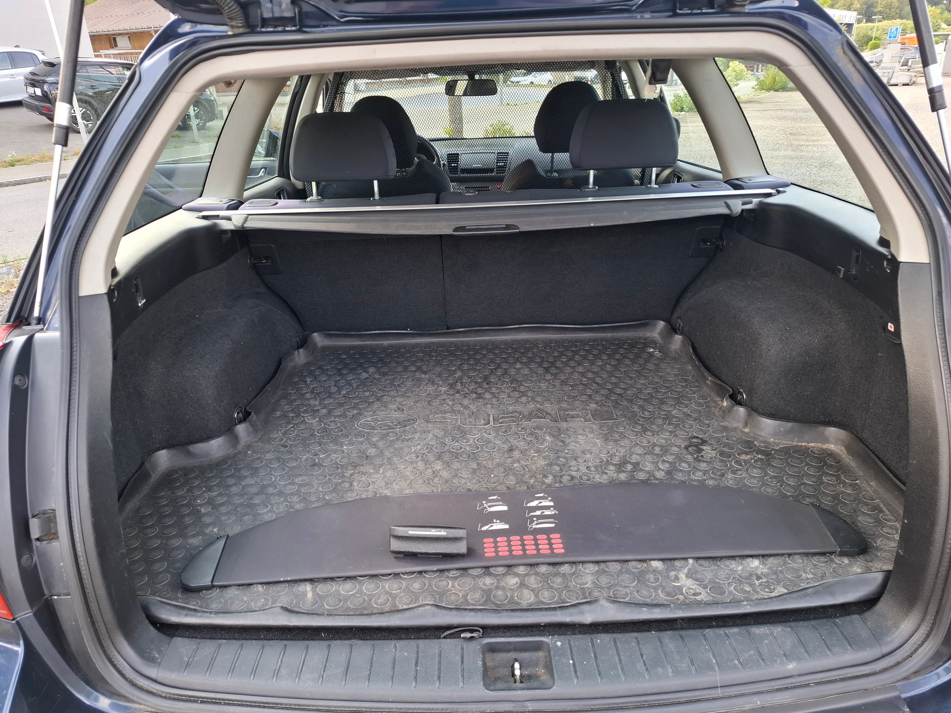 SUBARU Legacy 2.0i AWD-image-7