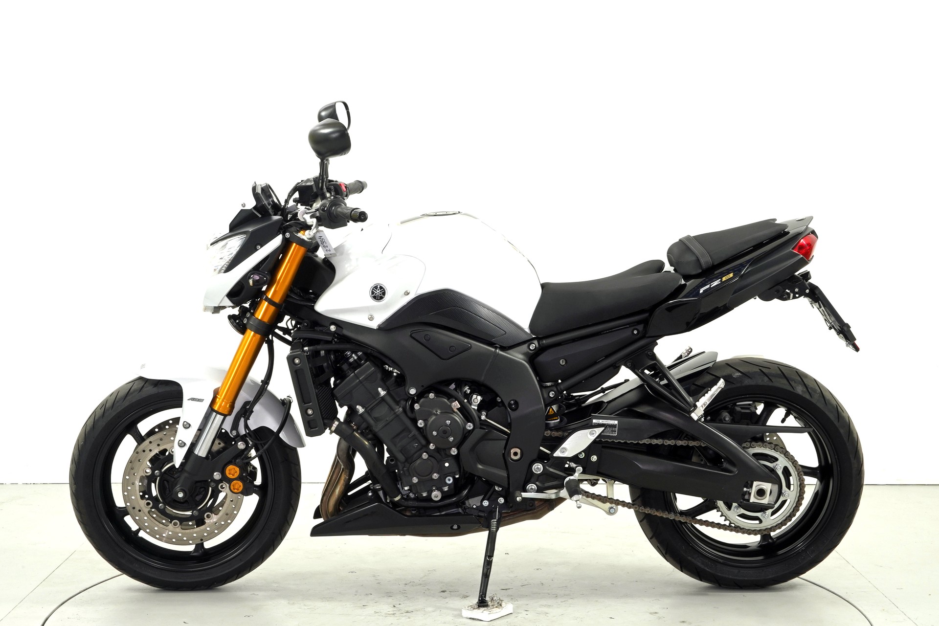 YAMAHA FZ8NA-image-4