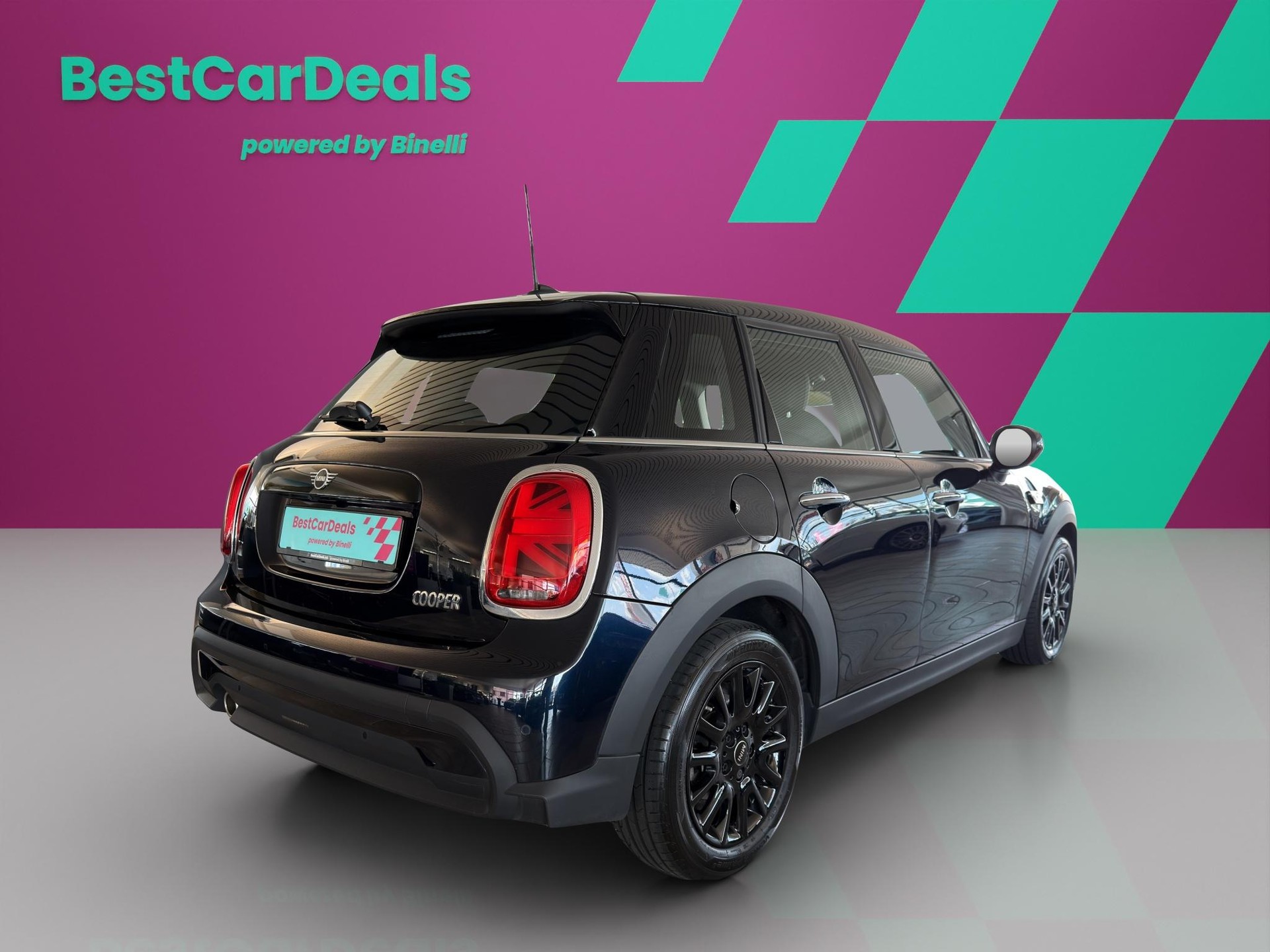 MINI Cooper 5door-showroom-element-2