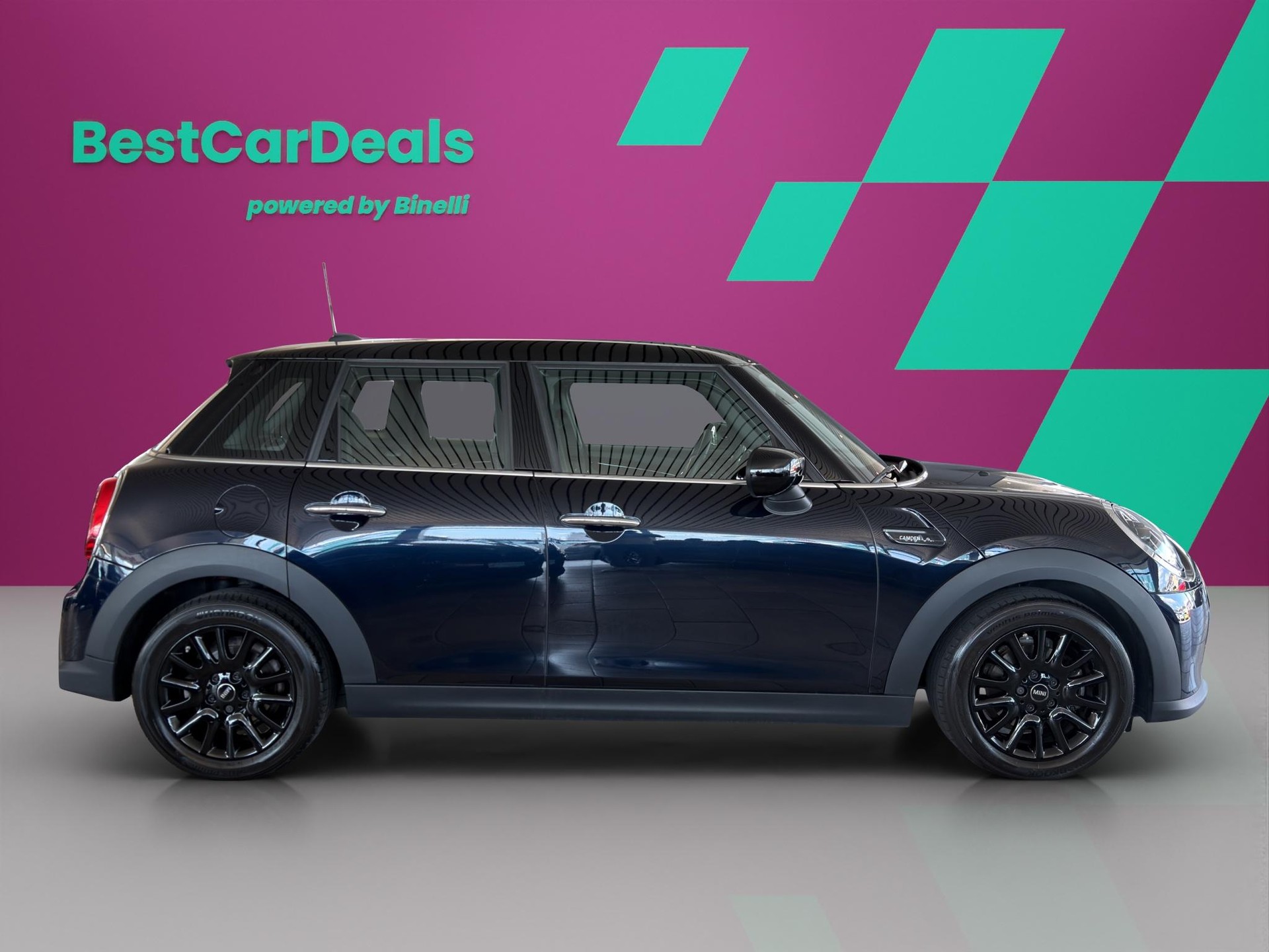 MINI Cooper 5door-showroom-element-1