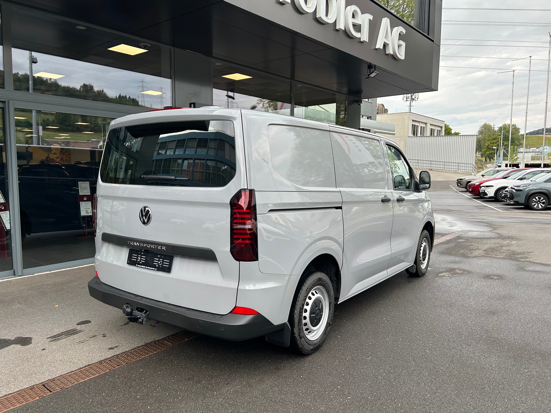 VW Transporter 2.0 TDI-showroom-element-3