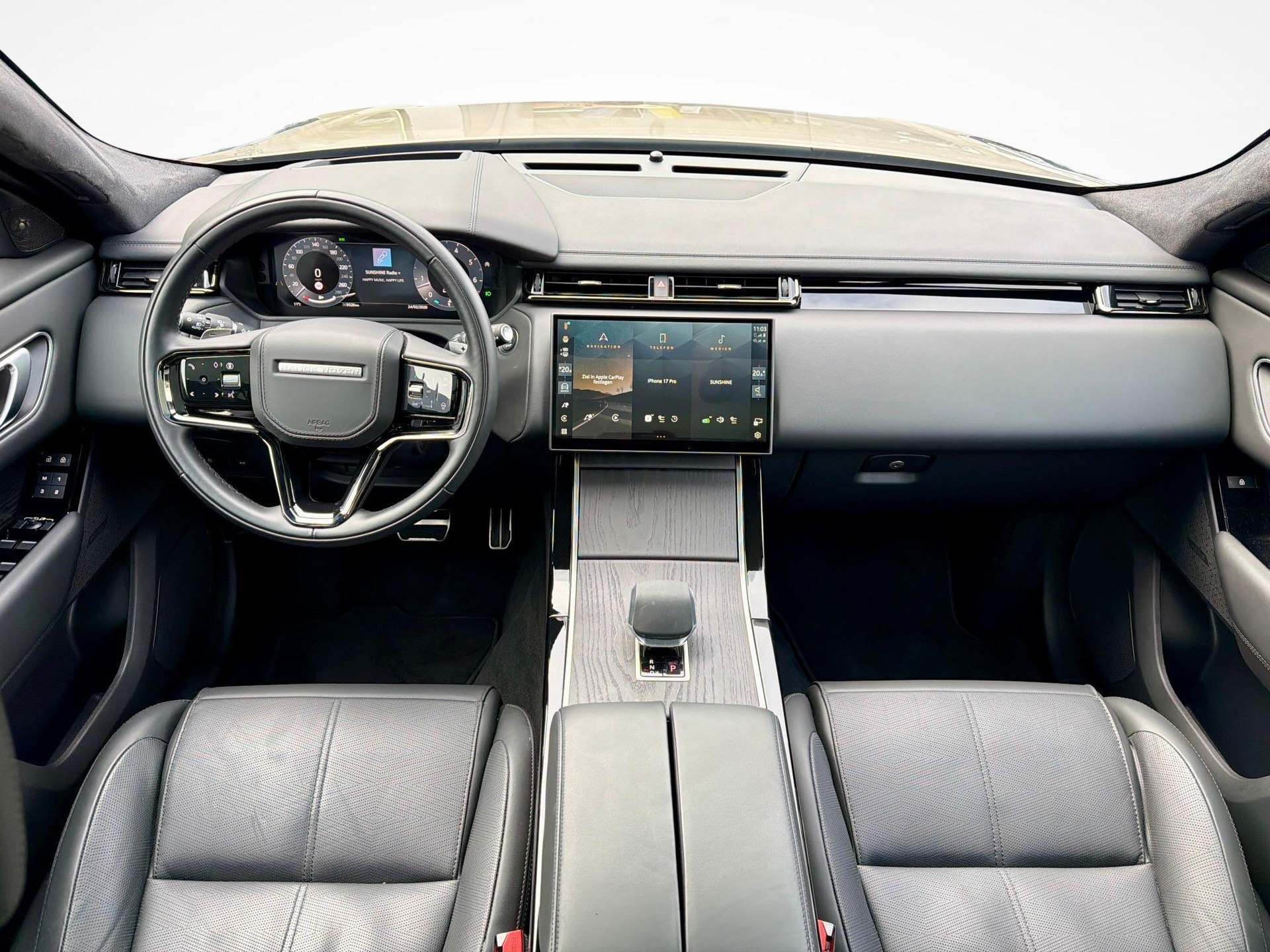 LAND ROVER Range Rover Velar 3.0 I6 Autobiography-showroom-element-2