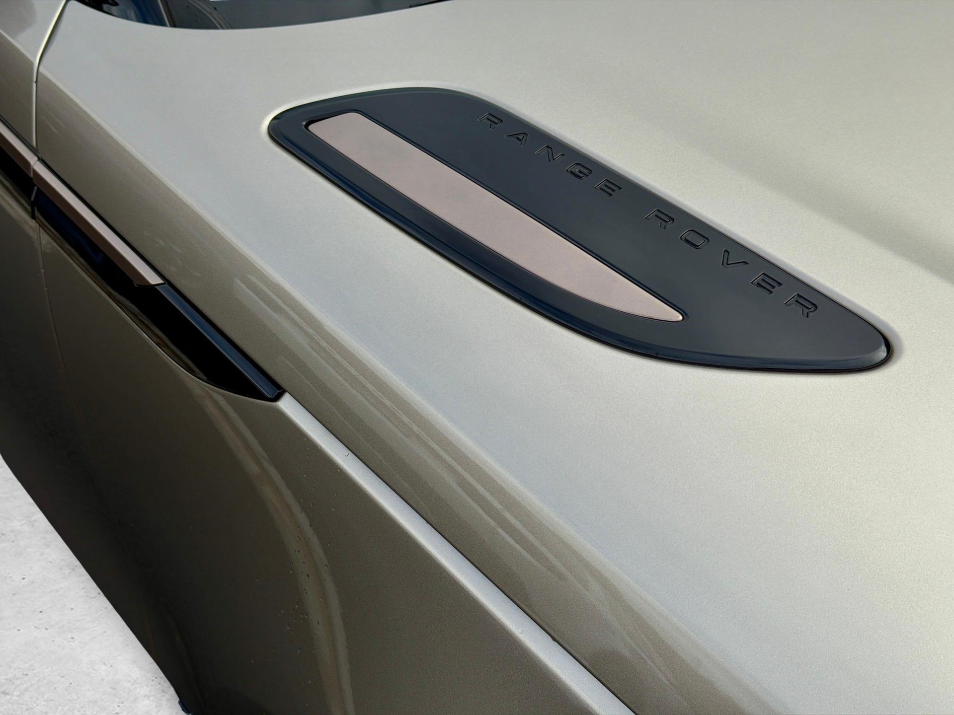LAND ROVER Range Rover Velar 3.0 I6 Autobiography-image-14