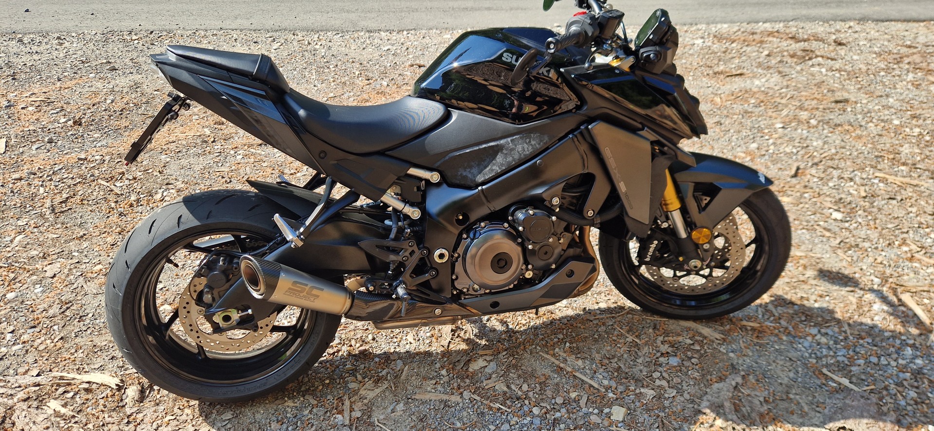 SUZUKI GSX-S 1000-image-9