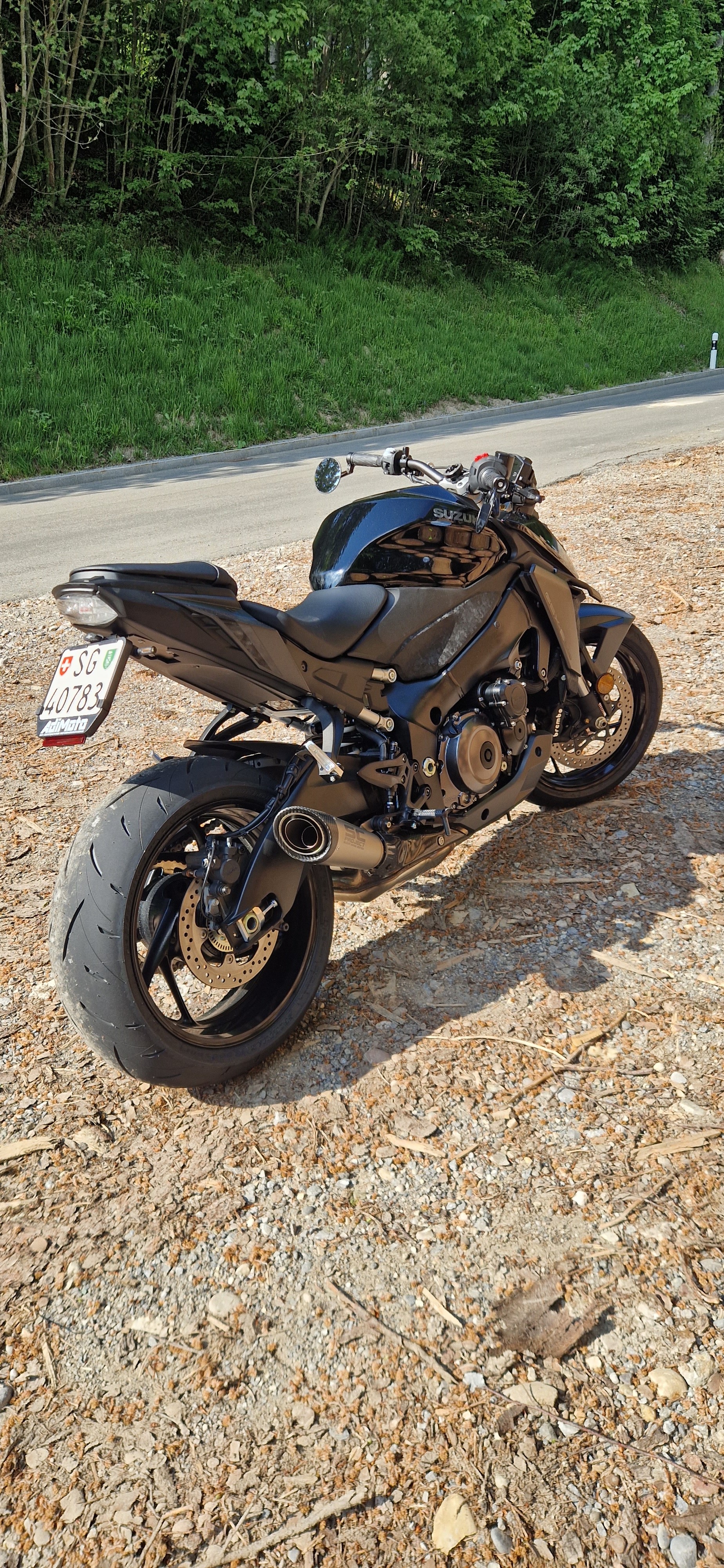 SUZUKI GSX-S 1000-image-8