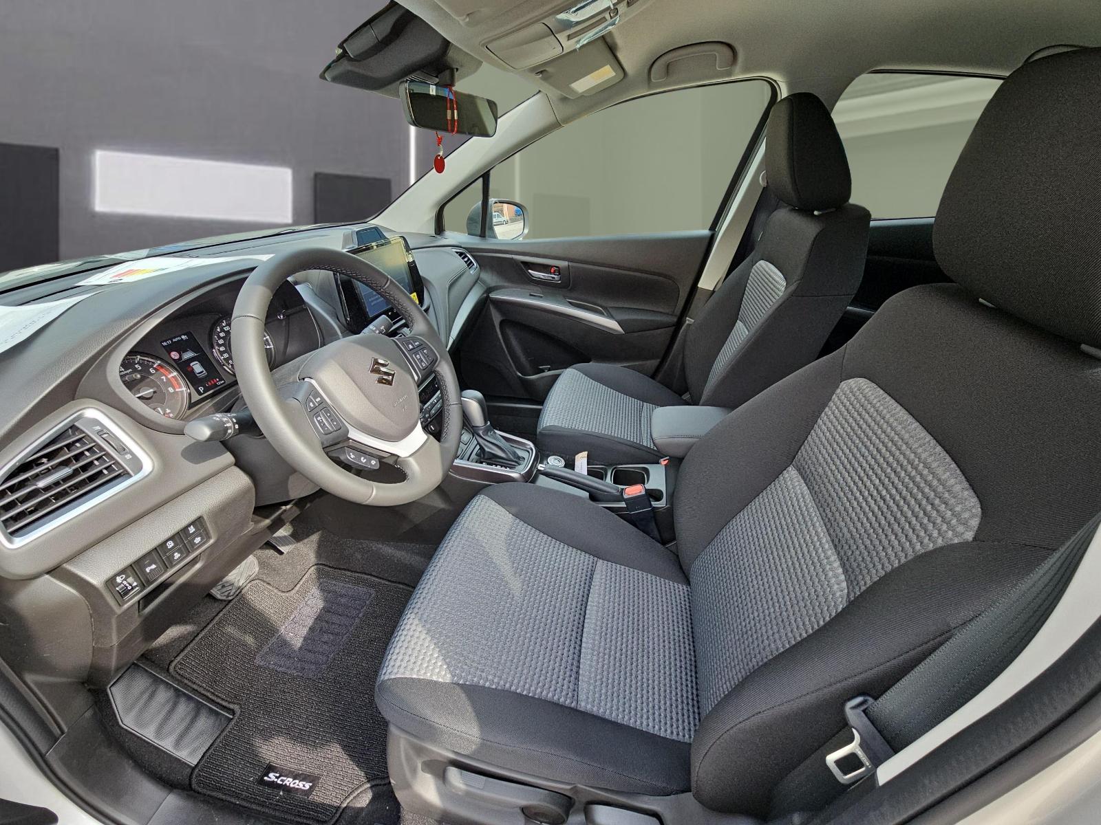 SUZUKI S-Cross 1.4 T Compact+ Hybrid 4x4-image-9