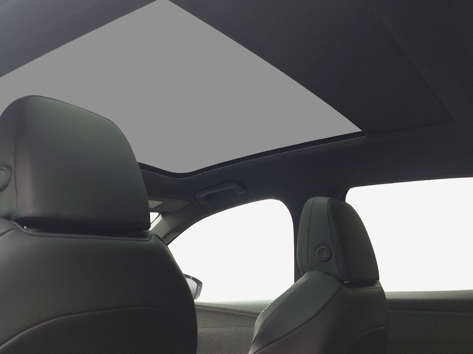 VW ID.Polo 52 kWh Style Edition One Plus-image-14