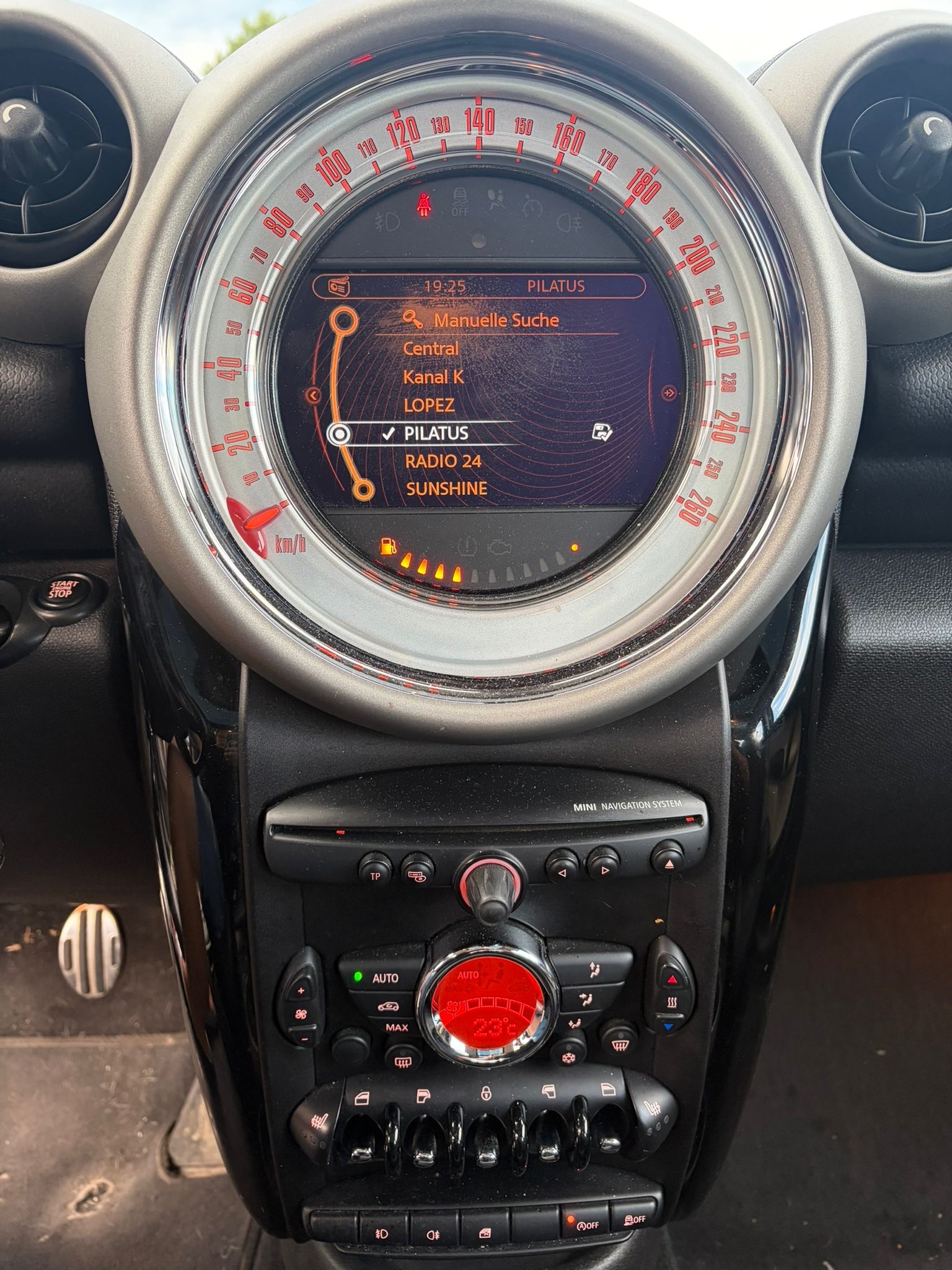 MINI Countryman Cooper S ALL4-image-8