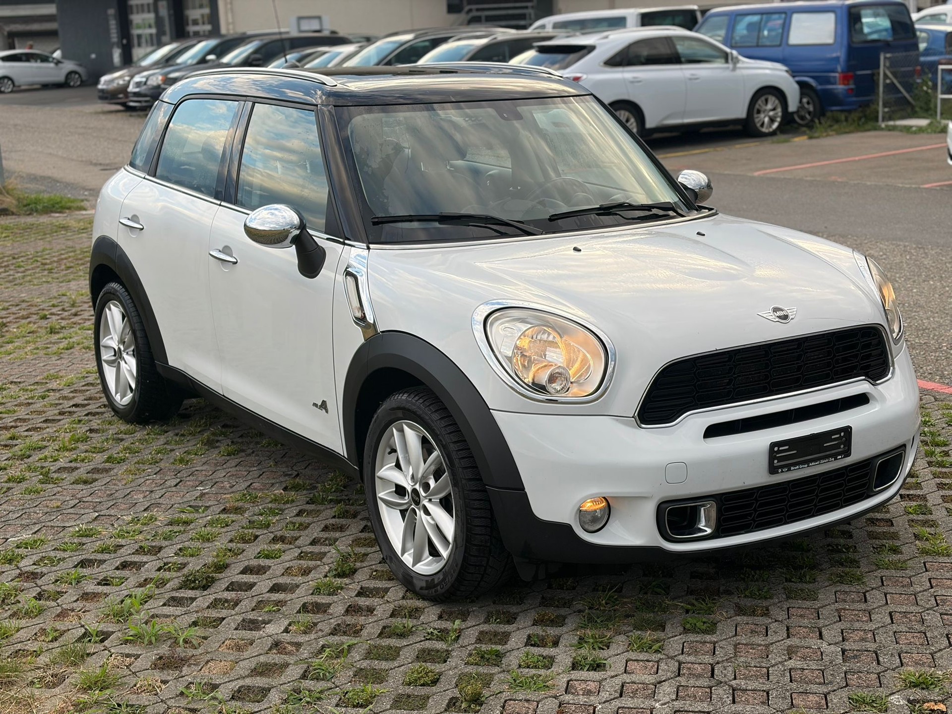 MINI Countryman Cooper S ALL4-image-2
