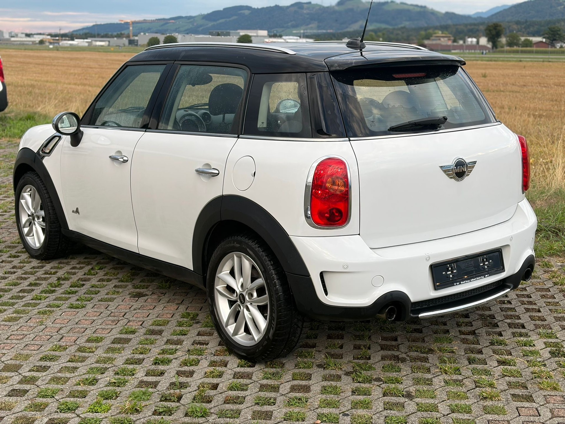 MINI Countryman Cooper S ALL4-image-4