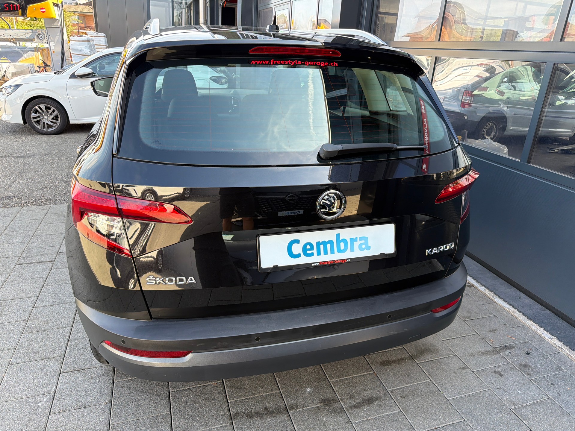 SKODA Karoq 1.0 TSI Ambition DSG-showroom-element-3