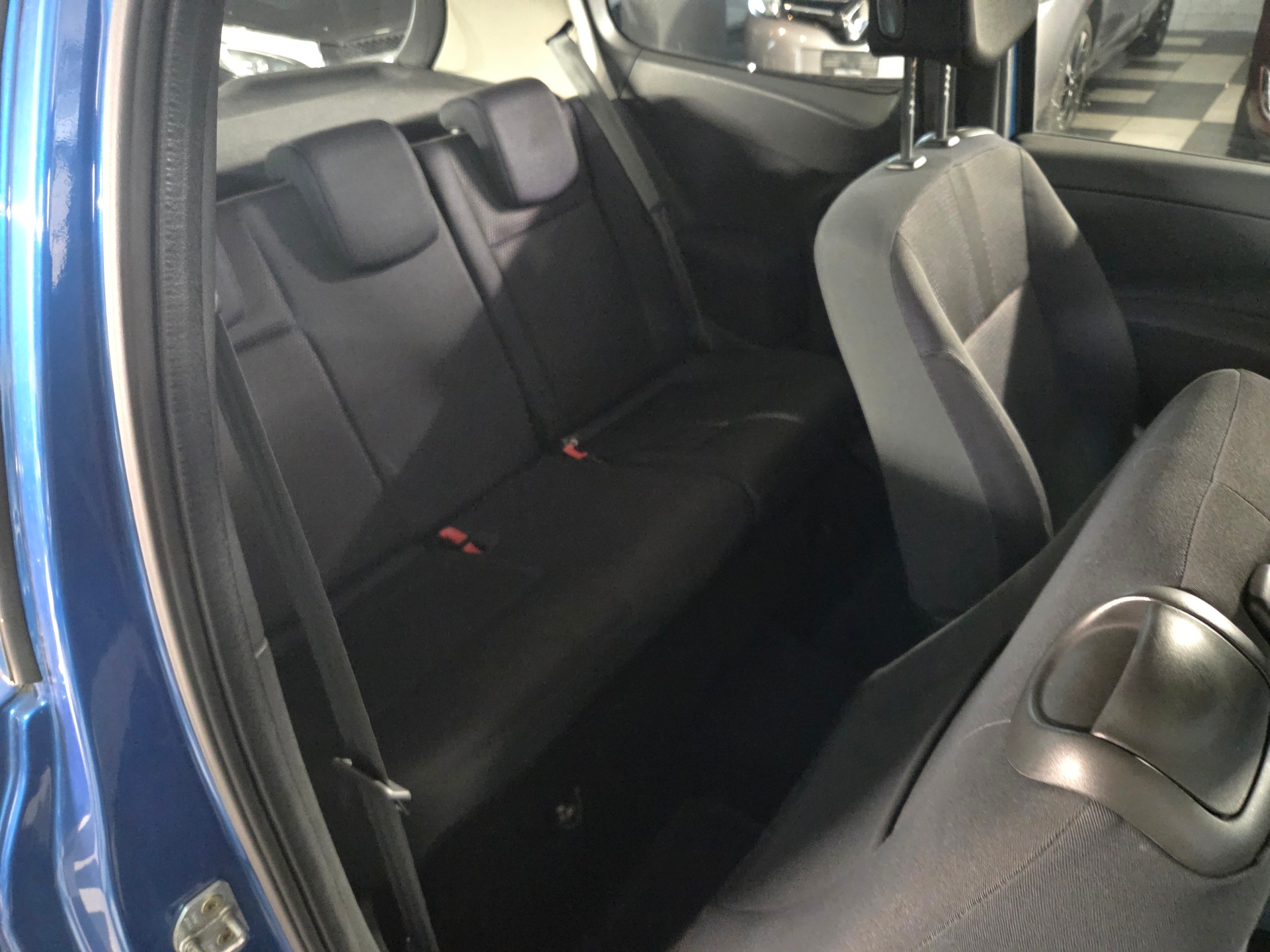 RENAULT Clio 1.4 16V Dynamique-image-11