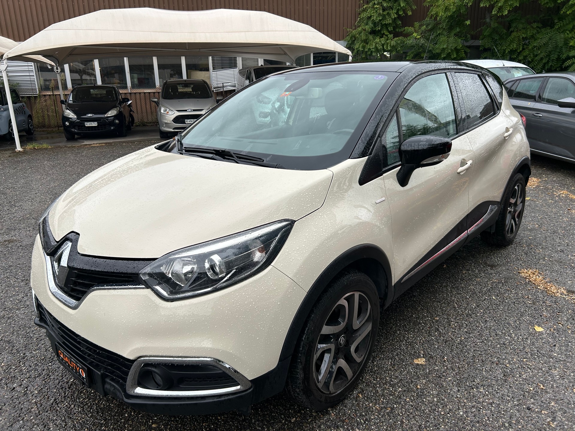 RENAULT Captur 1.2 T 16V Swiss Edition EDC
