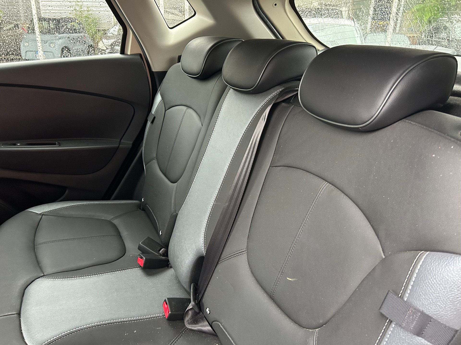 RENAULT Captur 1.2 T 16V Swiss Edition EDC-image-9