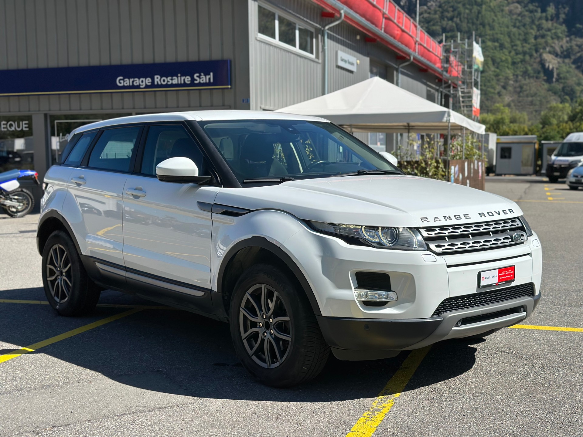 LAND ROVER Range Rover Evoque 2.0 Si4 Pure AT9-showroom-element-3