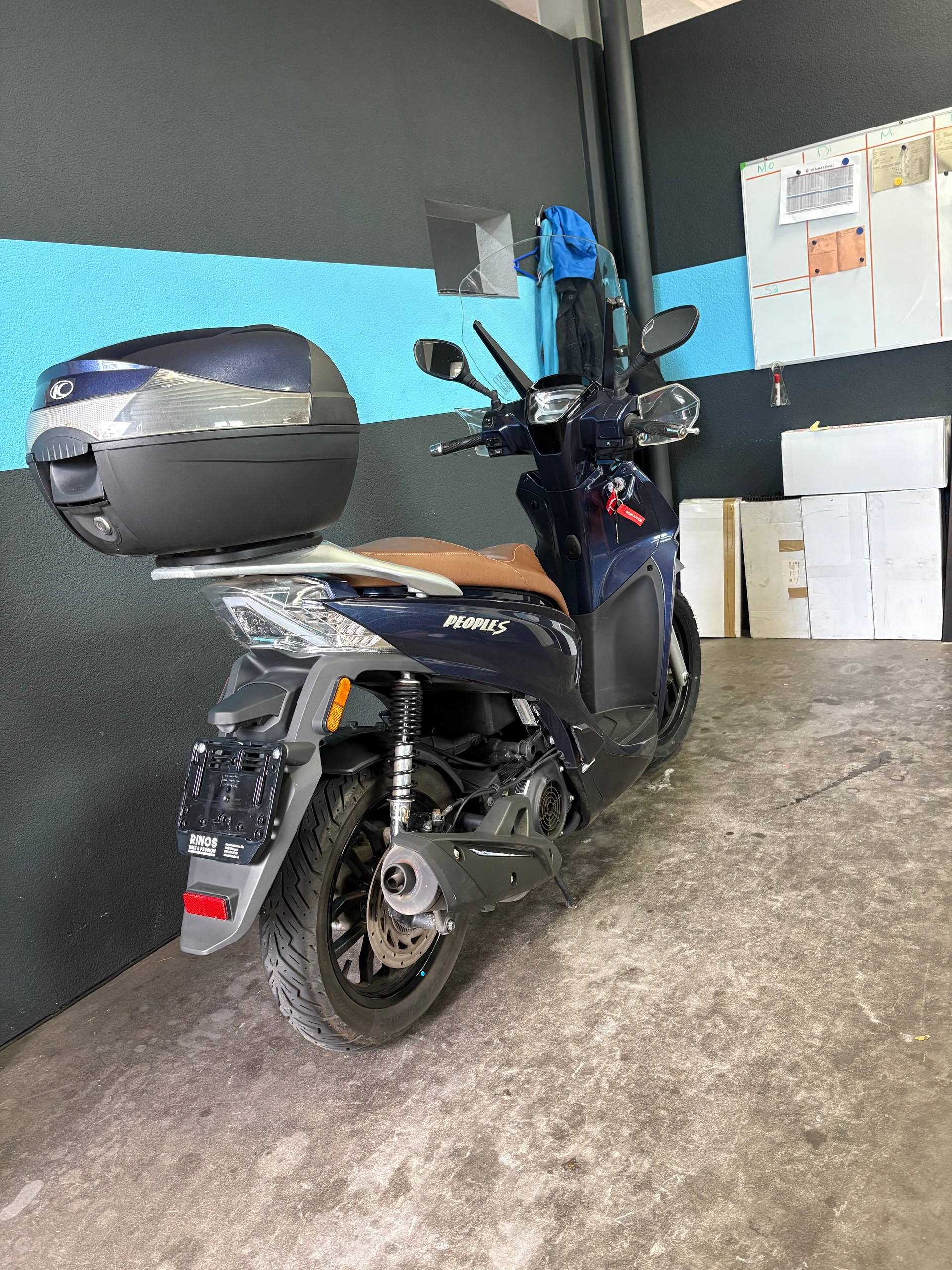 KYMCO People S 125i ABS Topcase/Windschild-image-5