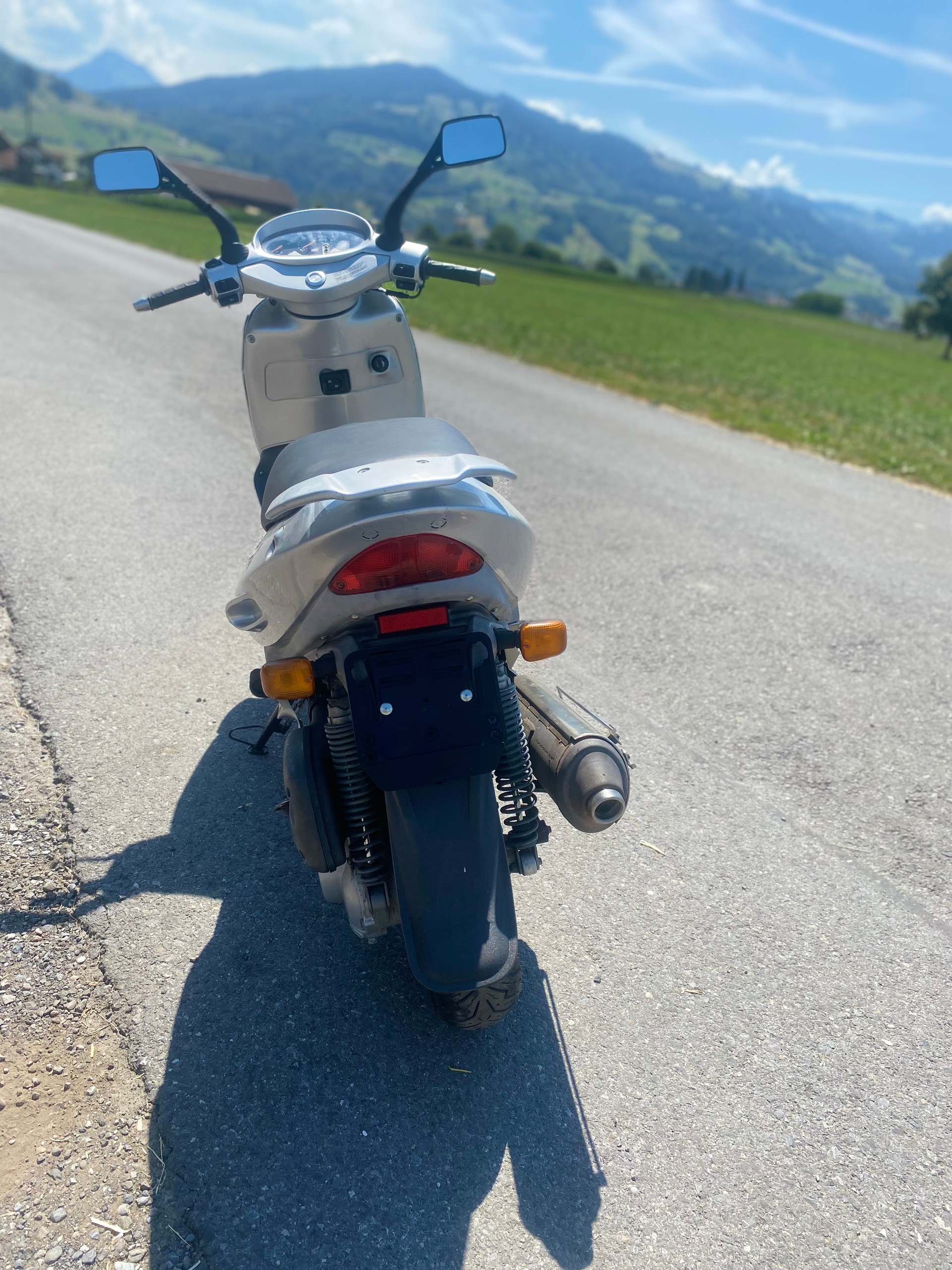 APRILIA Leonardo 125-image-4