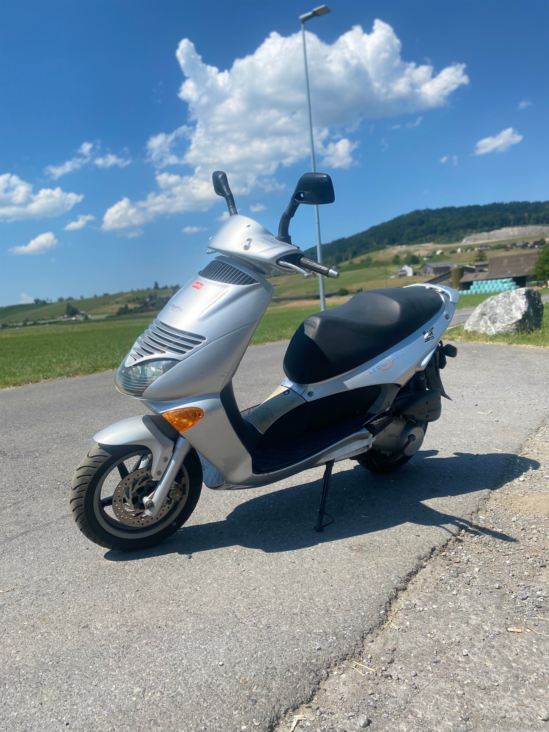 APRILIA Leonardo 125-image-3