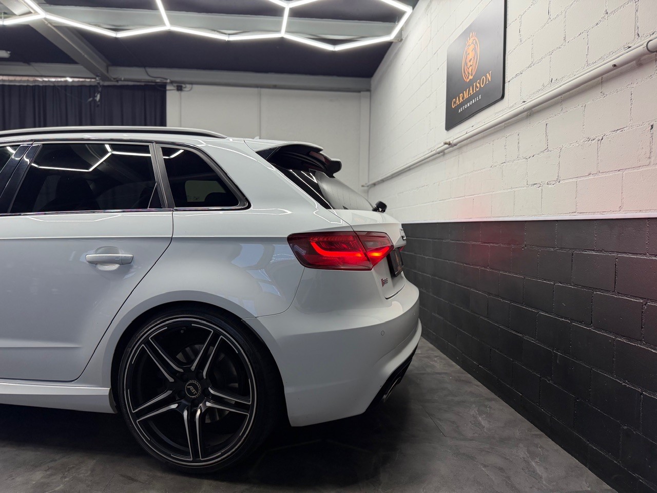 AUDI RS3 2.5 TSI quattro S-tronic | ABT-Tuning ab Werk | Schiebedach | B&O Soundanlage | Rückfahrkamera | CH-Auto-showroom-element-3
