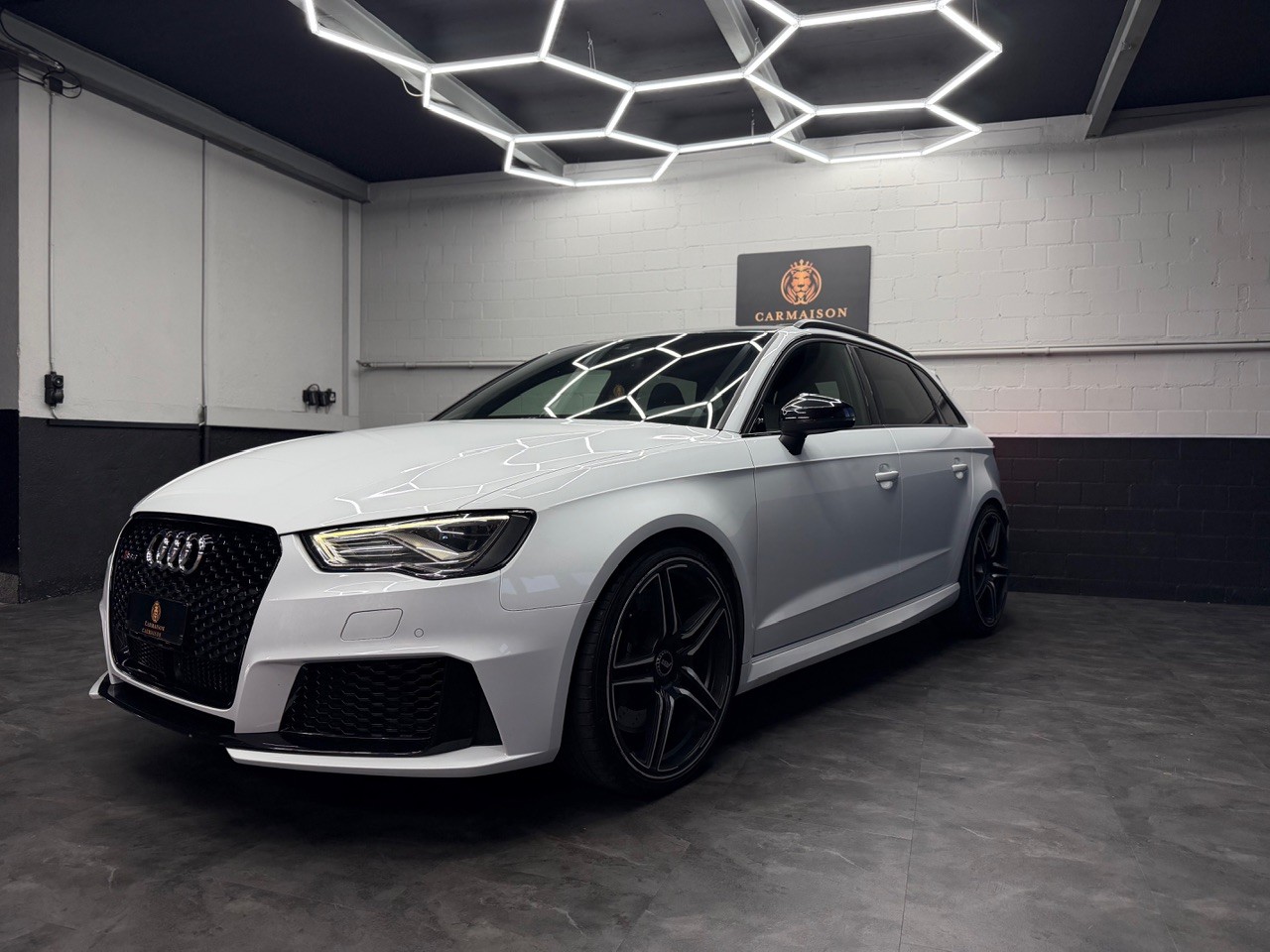 AUDI RS3 2.5 TSI quattro S-tronic | ABT-Tuning ab Werk | Schiebedach | B&O Soundanlage | Rückfahrkamera | CH-Auto-showroom-element-2
