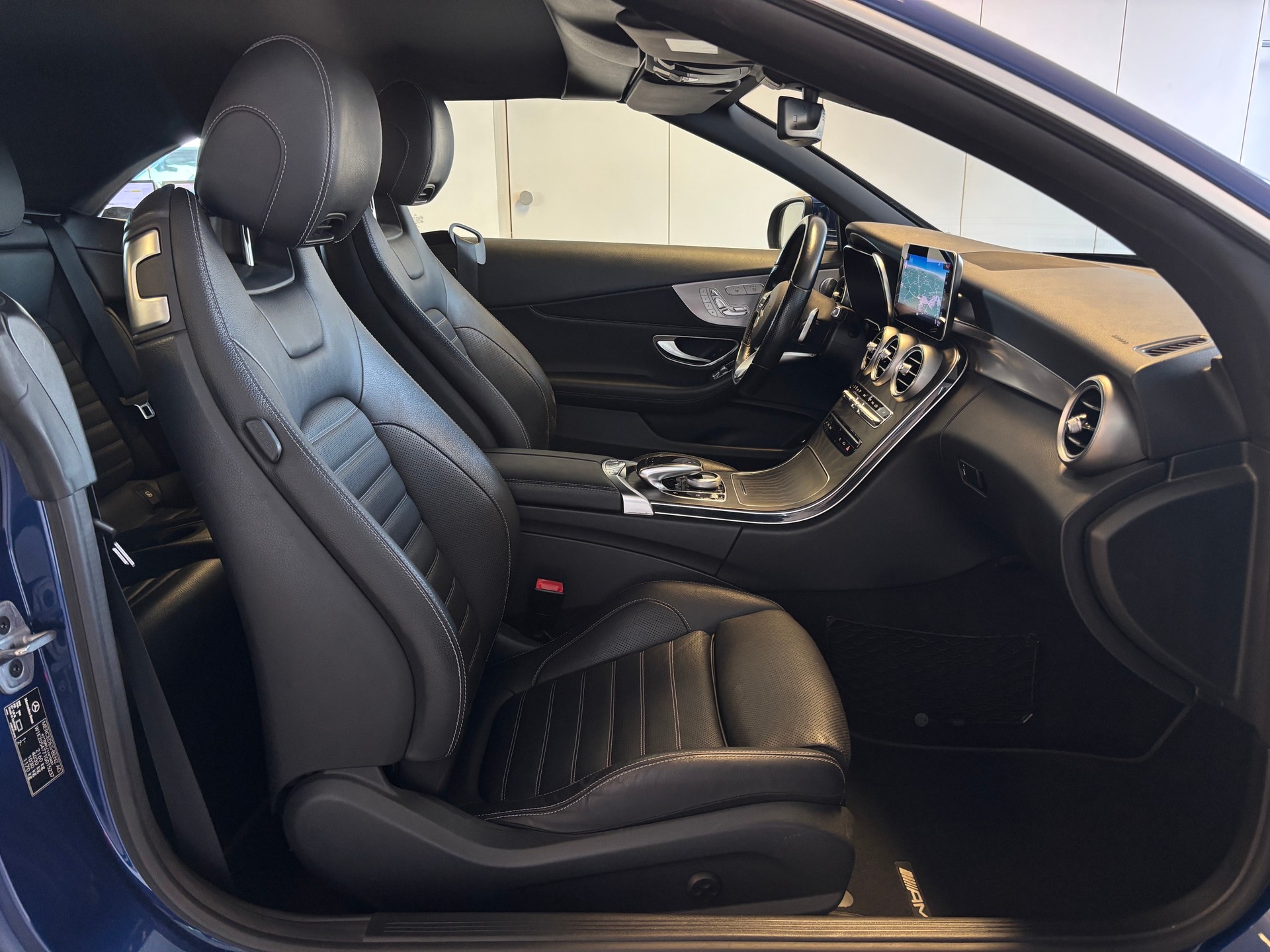 MERCEDES-BENZ C 200 AMG Line Cabriolet 9G-Tronic-image-13