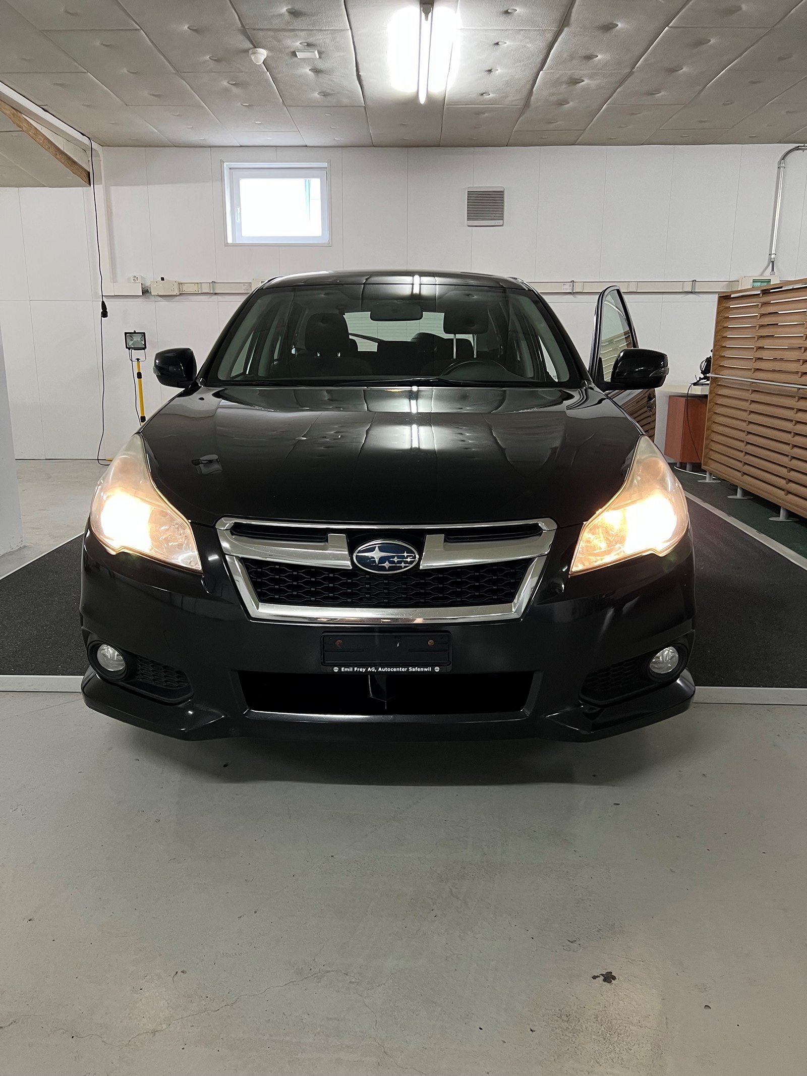 SUBARU Legacy 2.0i Swiss AWD Lineartronic-showroom-element-1