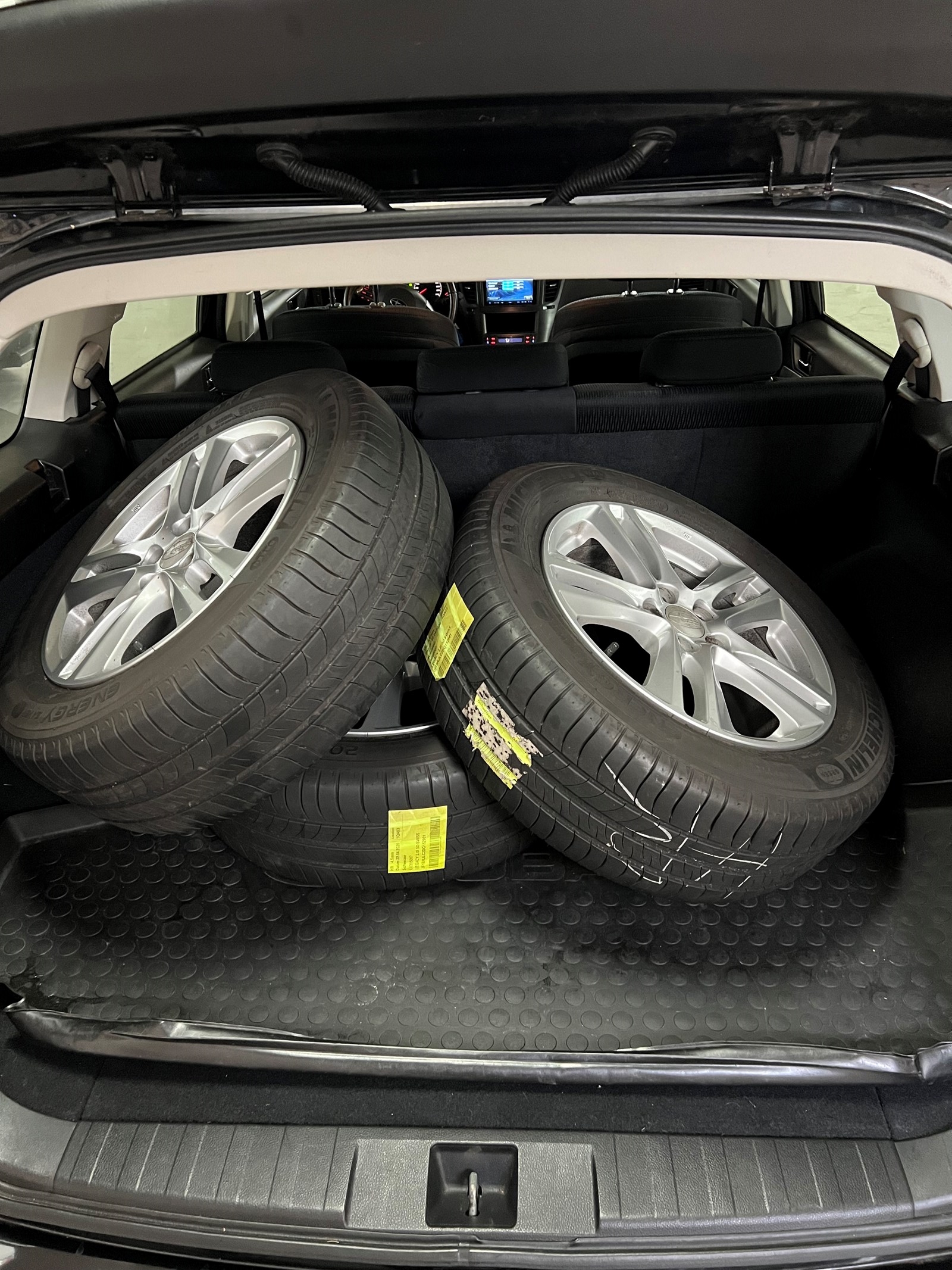 SUBARU Legacy 2.0i Swiss AWD Lineartronic-image-7