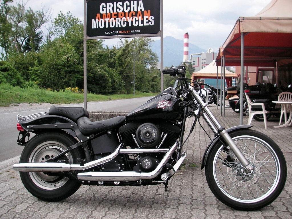 HARLEY-DAVIDSON FXSTB Night Train