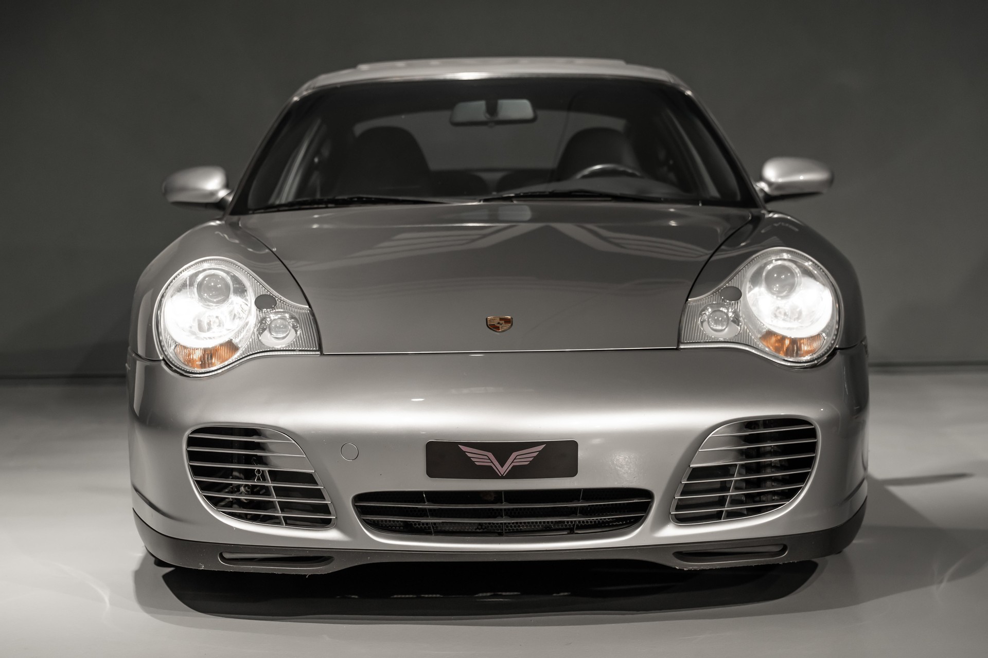 PORSCHE 911 Coupé 3.6 Carrera 40th Anniversary-image-4