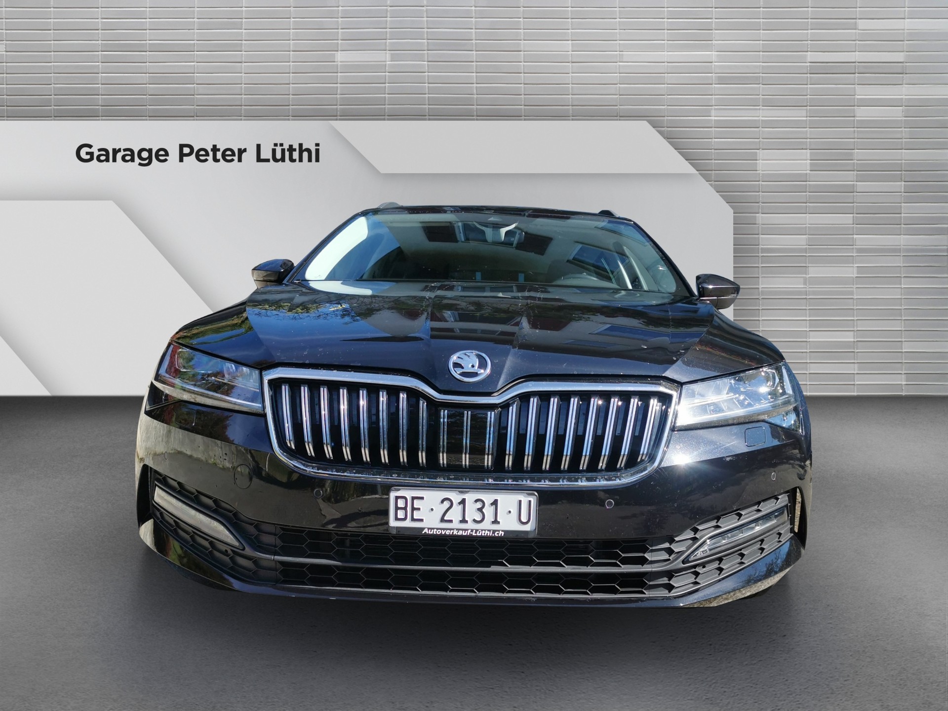 SKODA Superb Combi 2.0 TDi Ambition 4x4 DSG-image-3