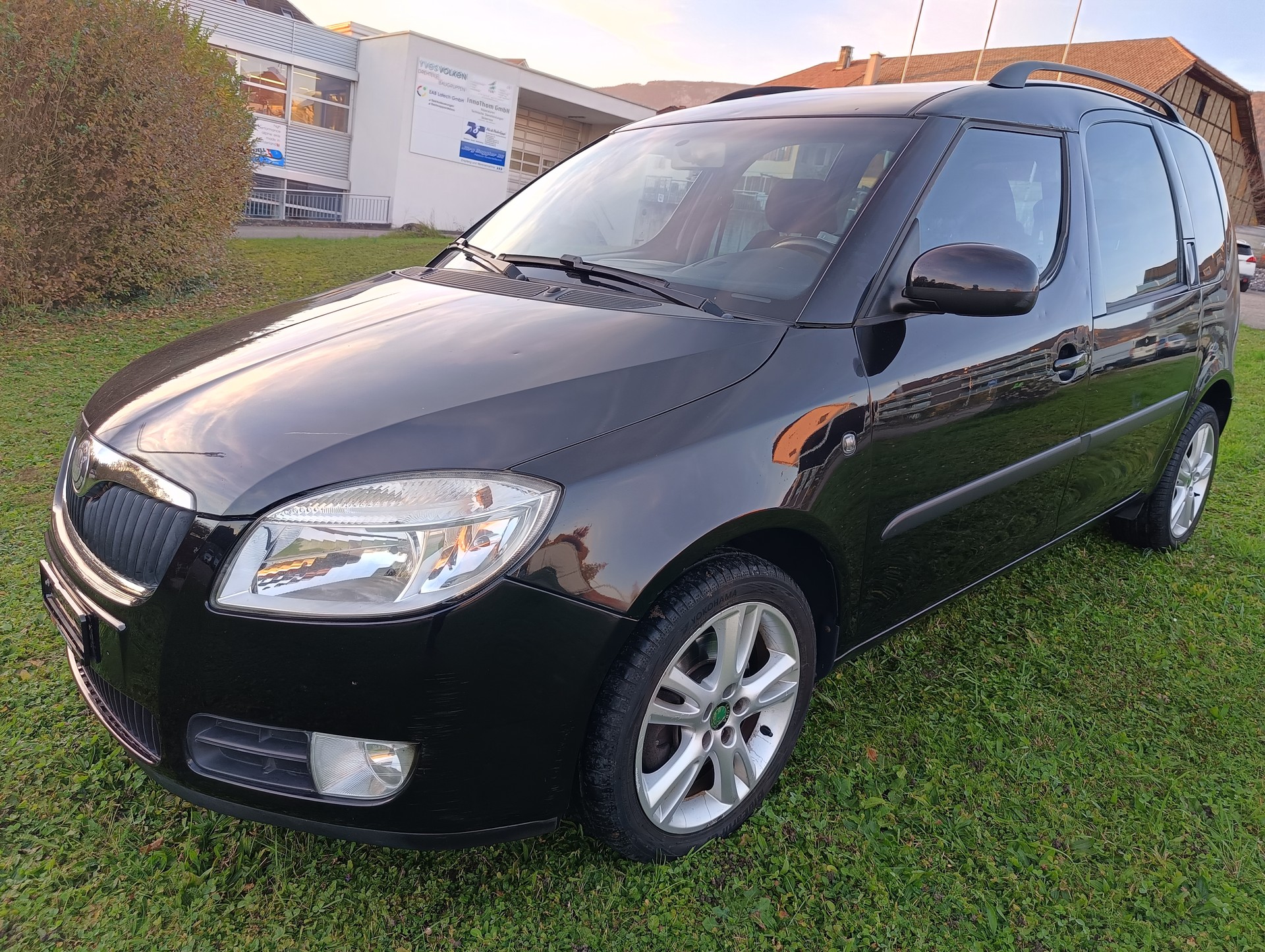 SKODA Roomster 1.6 Style-image-1