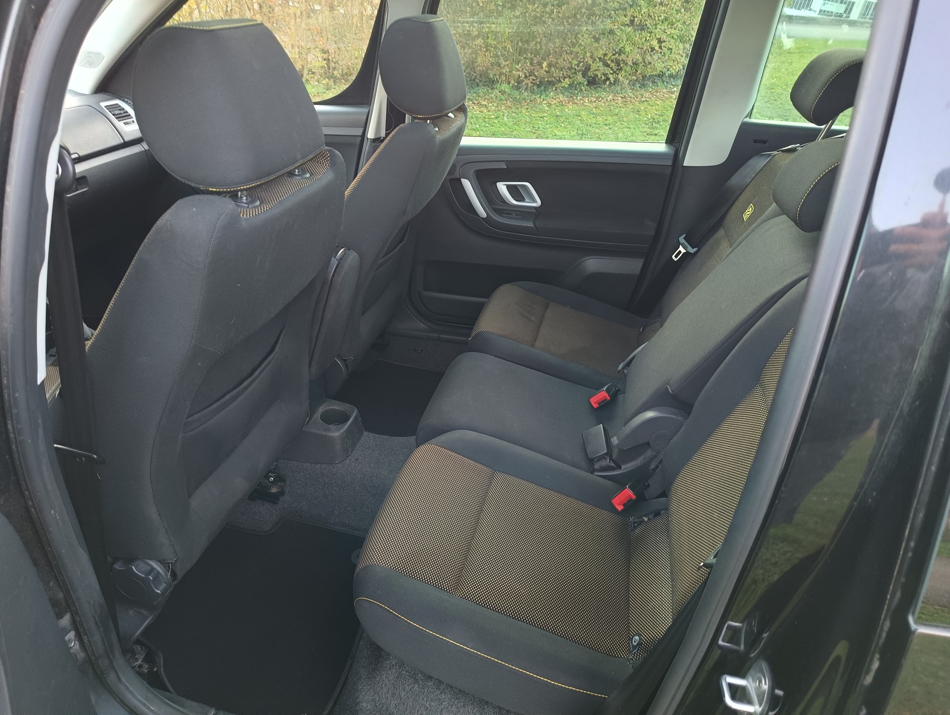 SKODA Roomster 1.6 Style-image-9