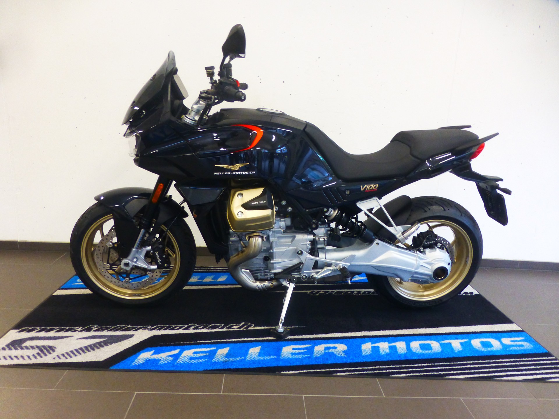 MOTO GUZZI V100 Mandello-image-1