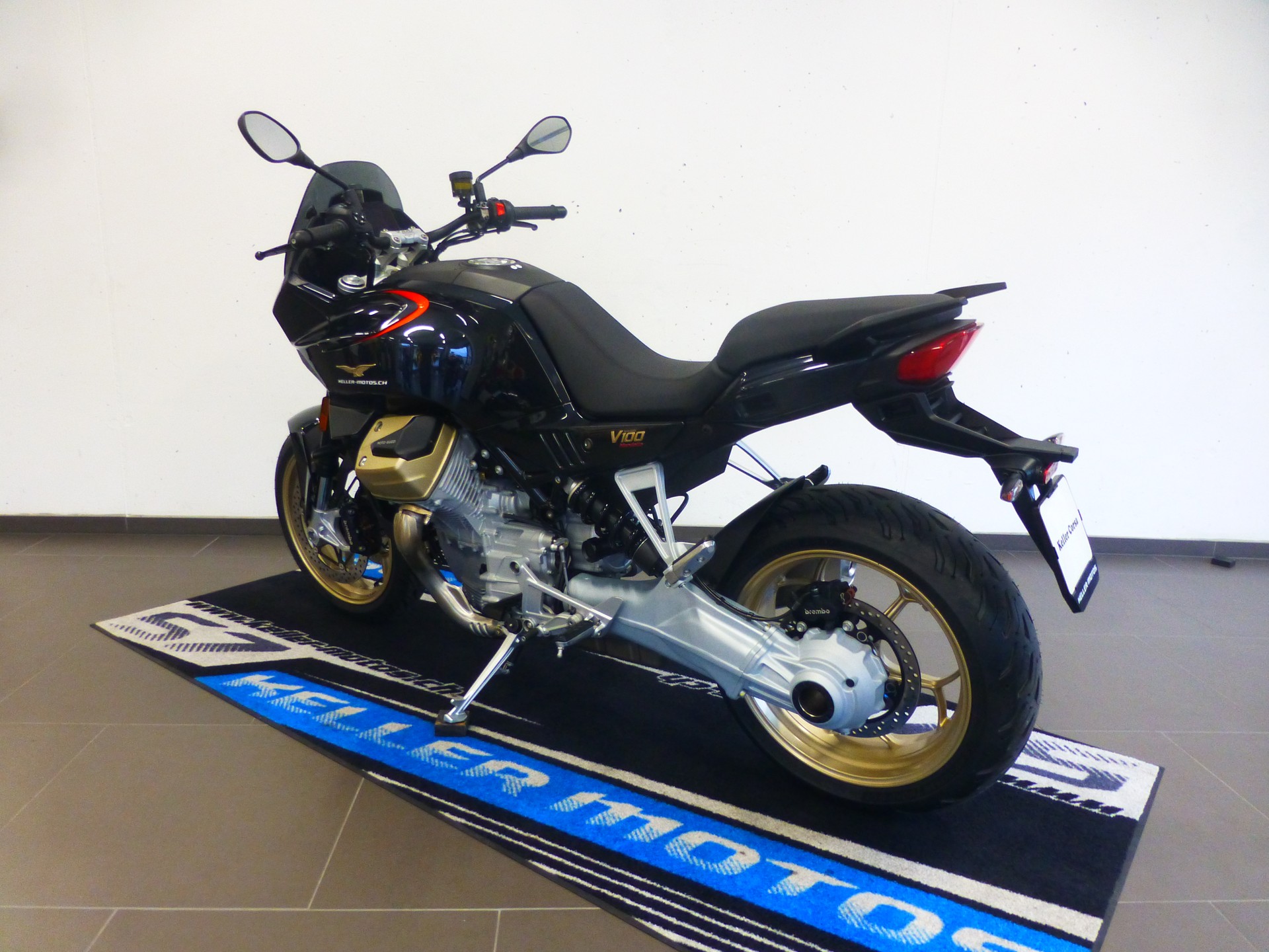 MOTO GUZZI V100 Mandello-image-3