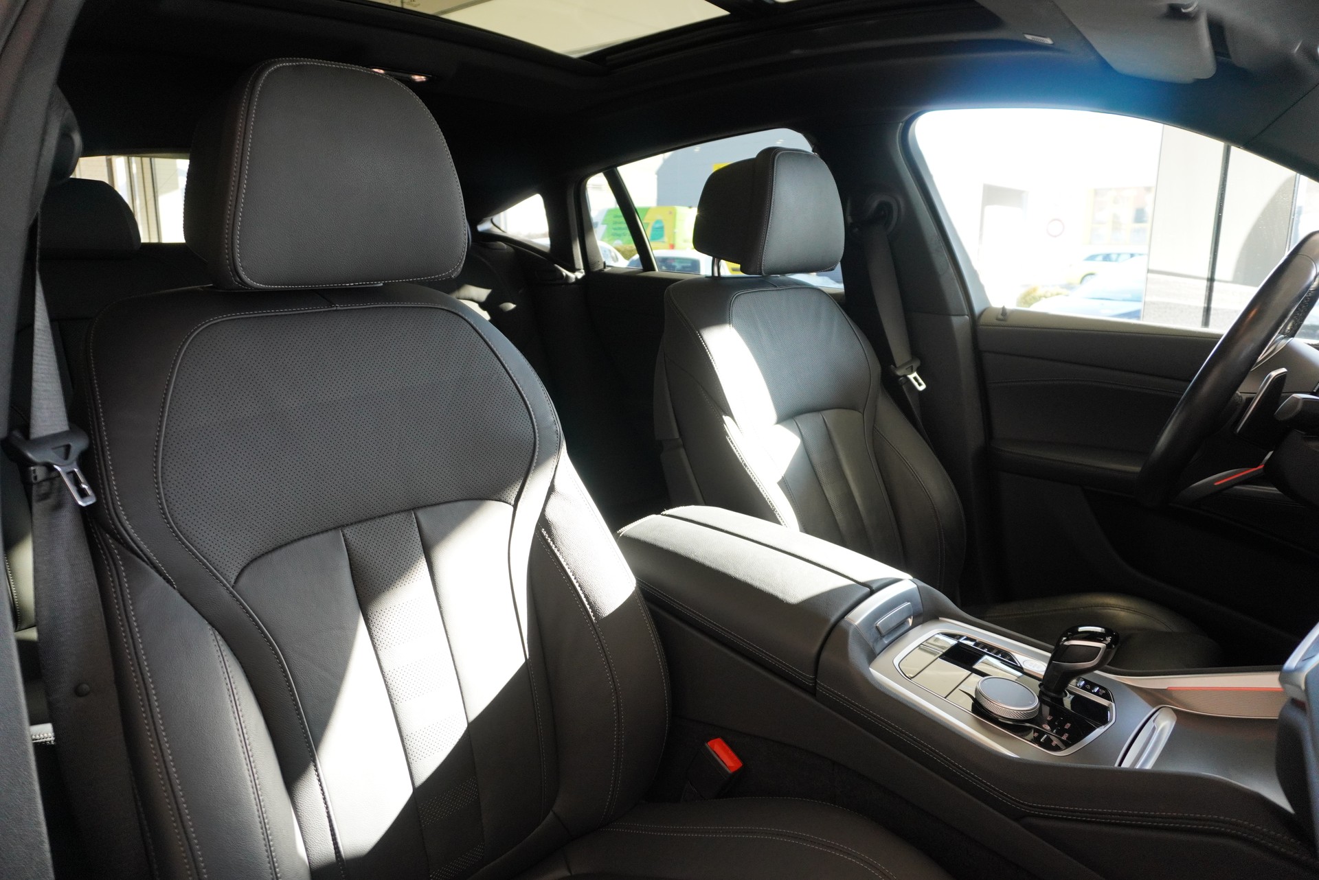 BMW X6 xDrive 48V 40d Steptronic M Sport-image-8