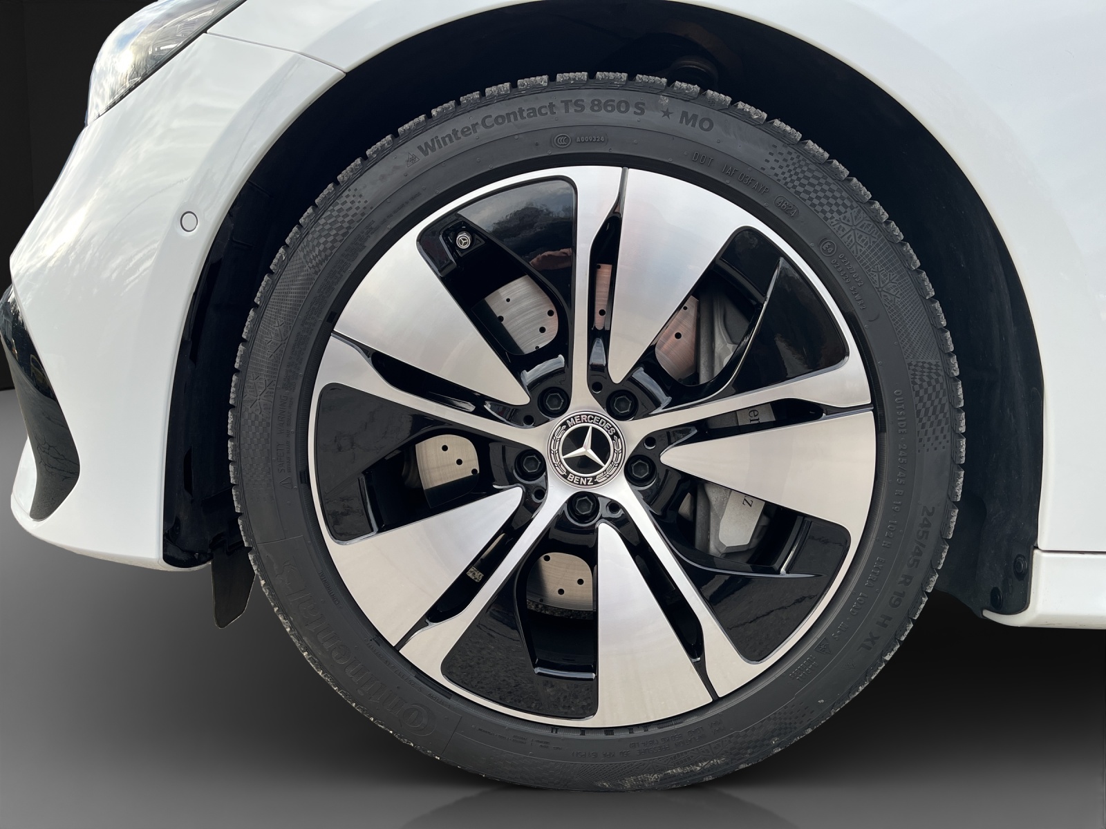 MERCEDES-BENZ E 220 d T 4Matic 9G-Tronic-image-13