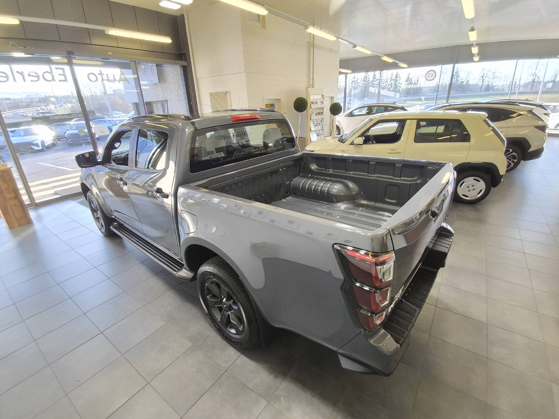 ISUZU D-Max Crew Pick-up 1.9 DDi N60 Nitro Sport 4x4-image-12