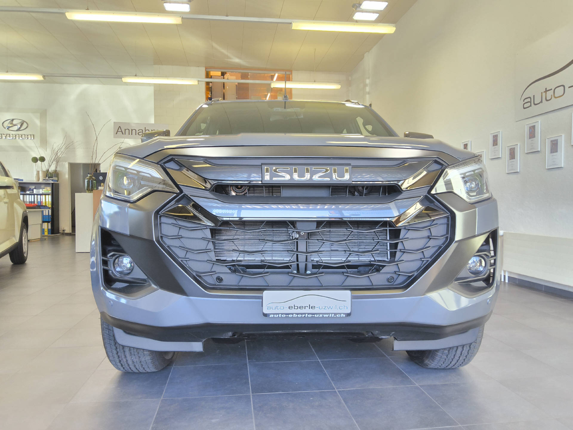ISUZU D-Max Crew Pick-up 1.9 DDi N60 Nitro Sport 4x4-showroom-element-2