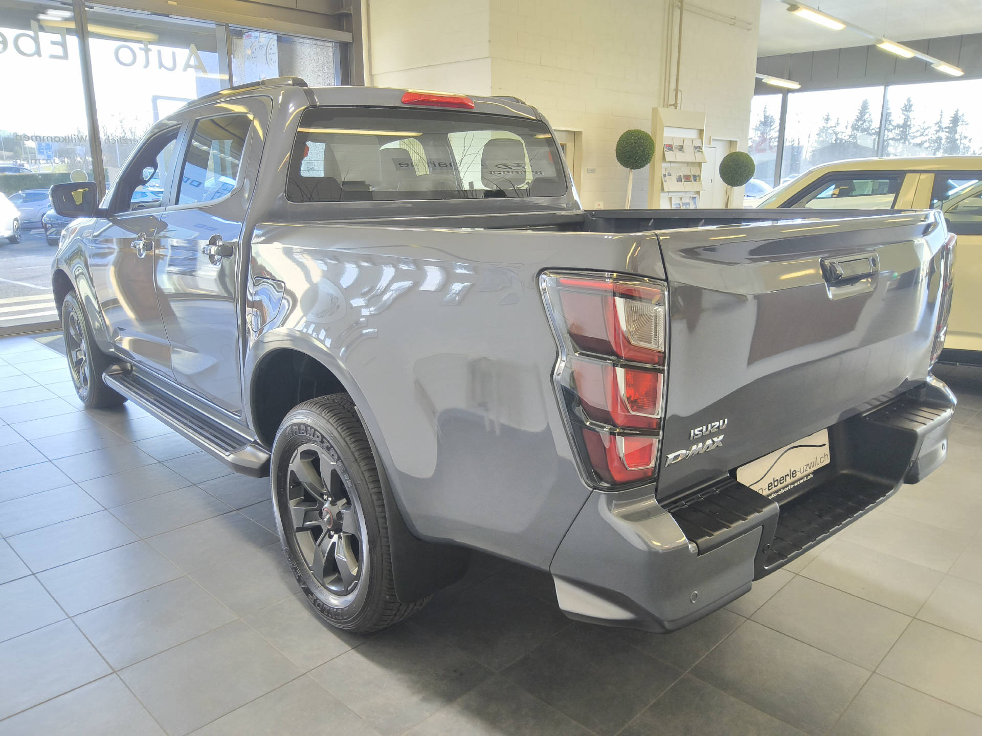 ISUZU D-Max Crew Pick-up 1.9 DDi N60 Nitro Sport 4x4-image-5