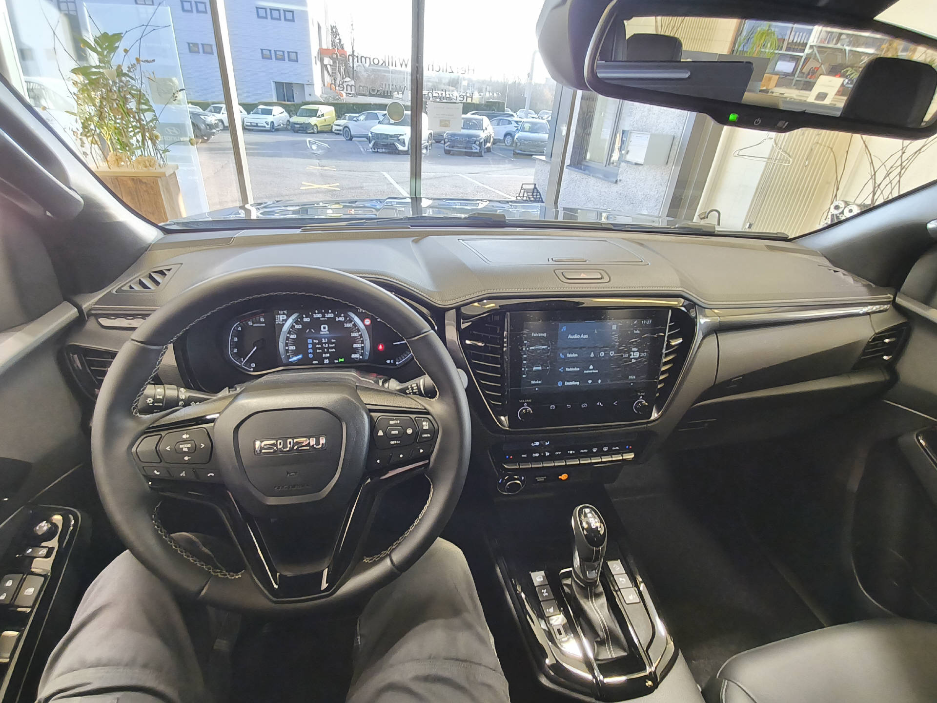 ISUZU D-Max Crew Pick-up 1.9 DDi N60 Nitro Sport 4x4-image-16