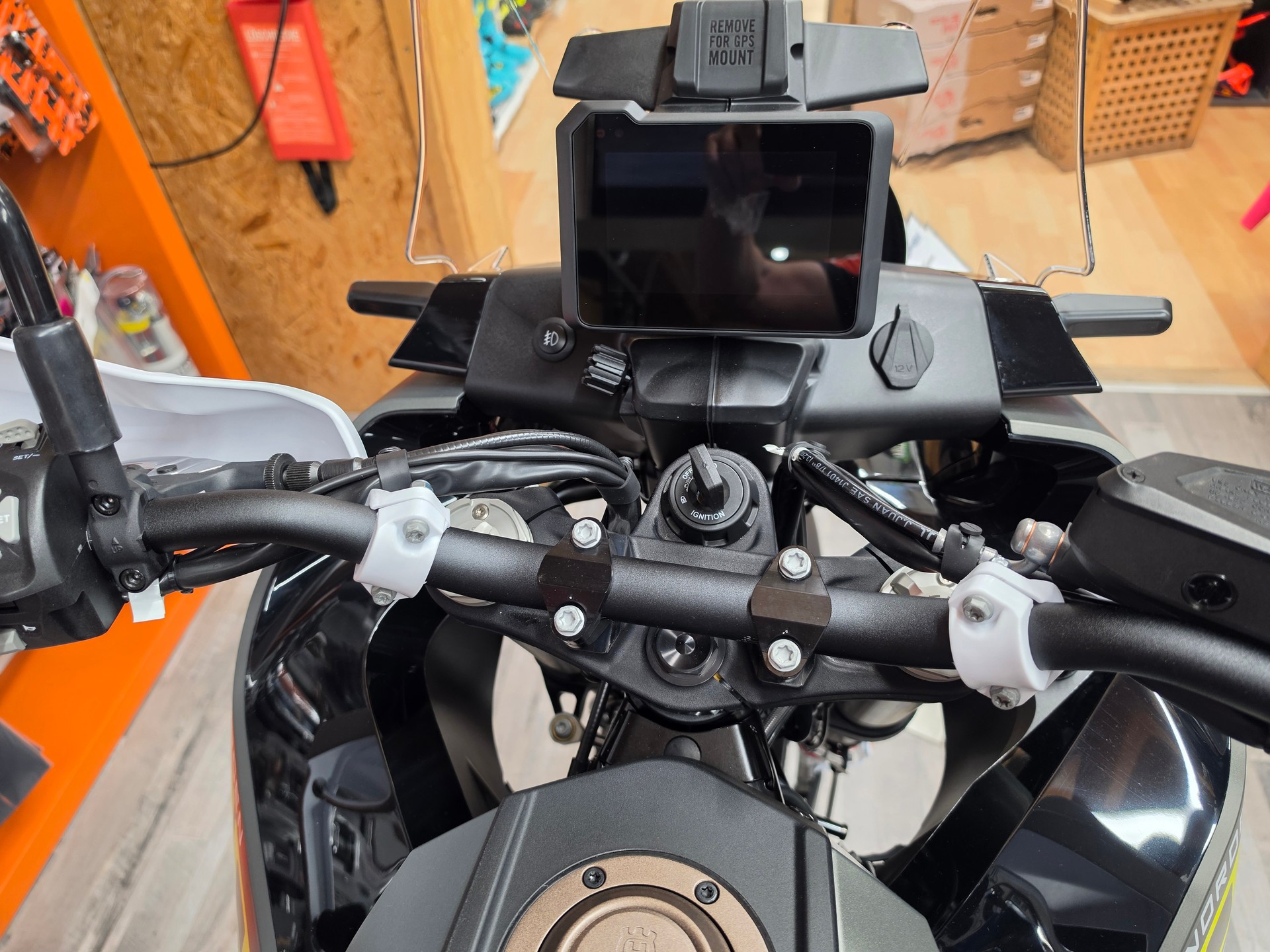 HUSQVARNA Norden 901 Expedition-image-3