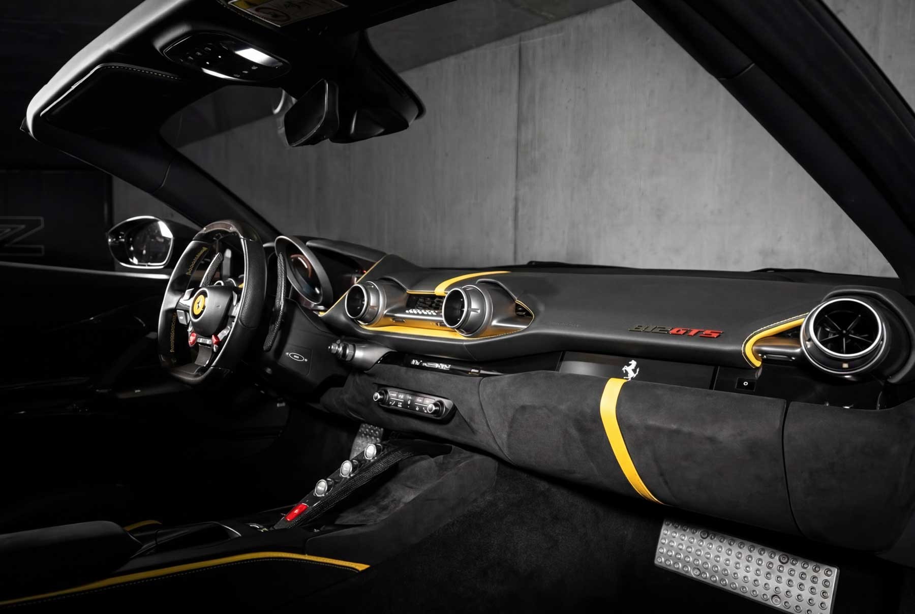FERRARI 812 GTS-image-25