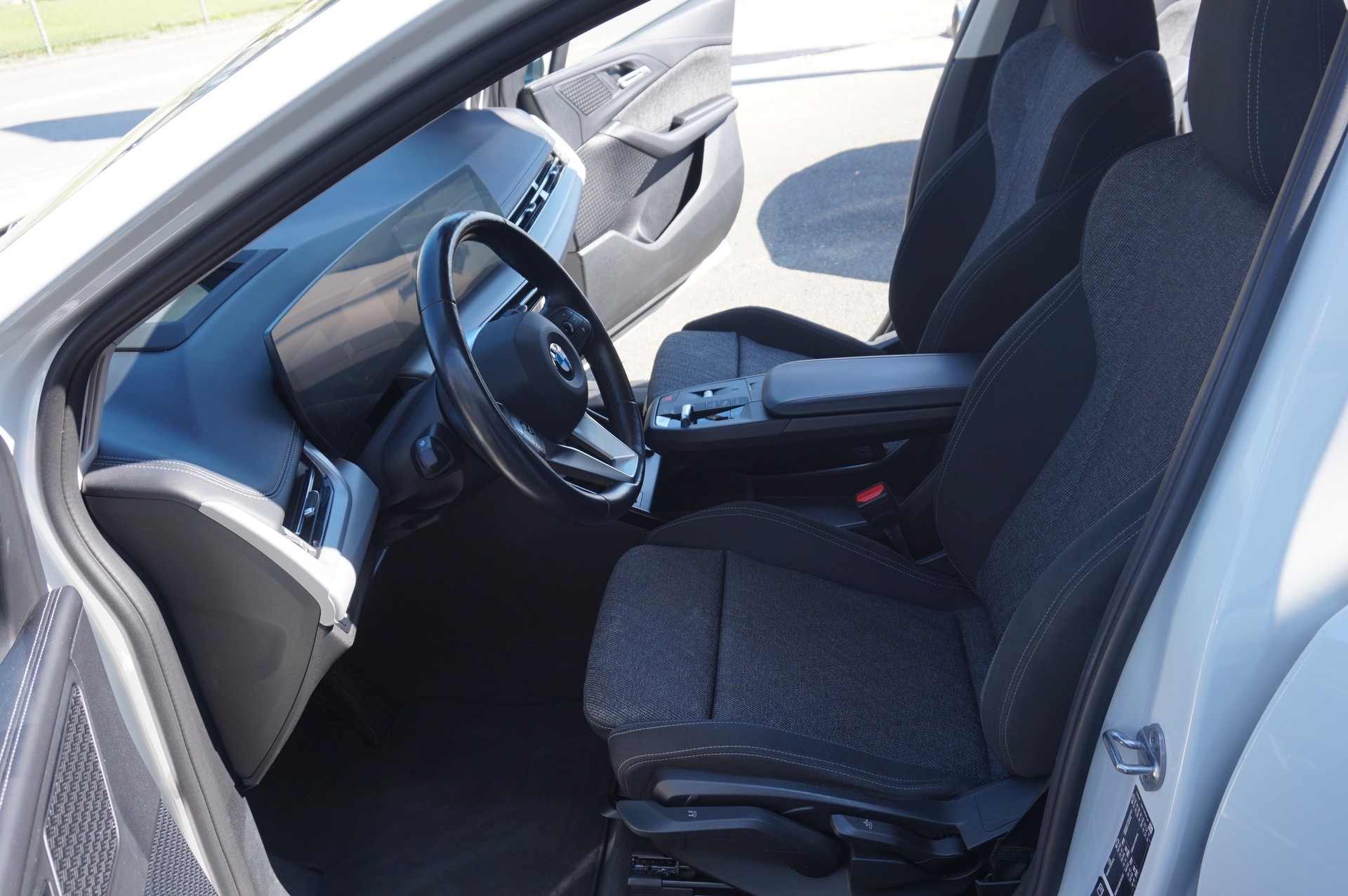 BMW 223d Active Tourer xDrive DKG-image-8